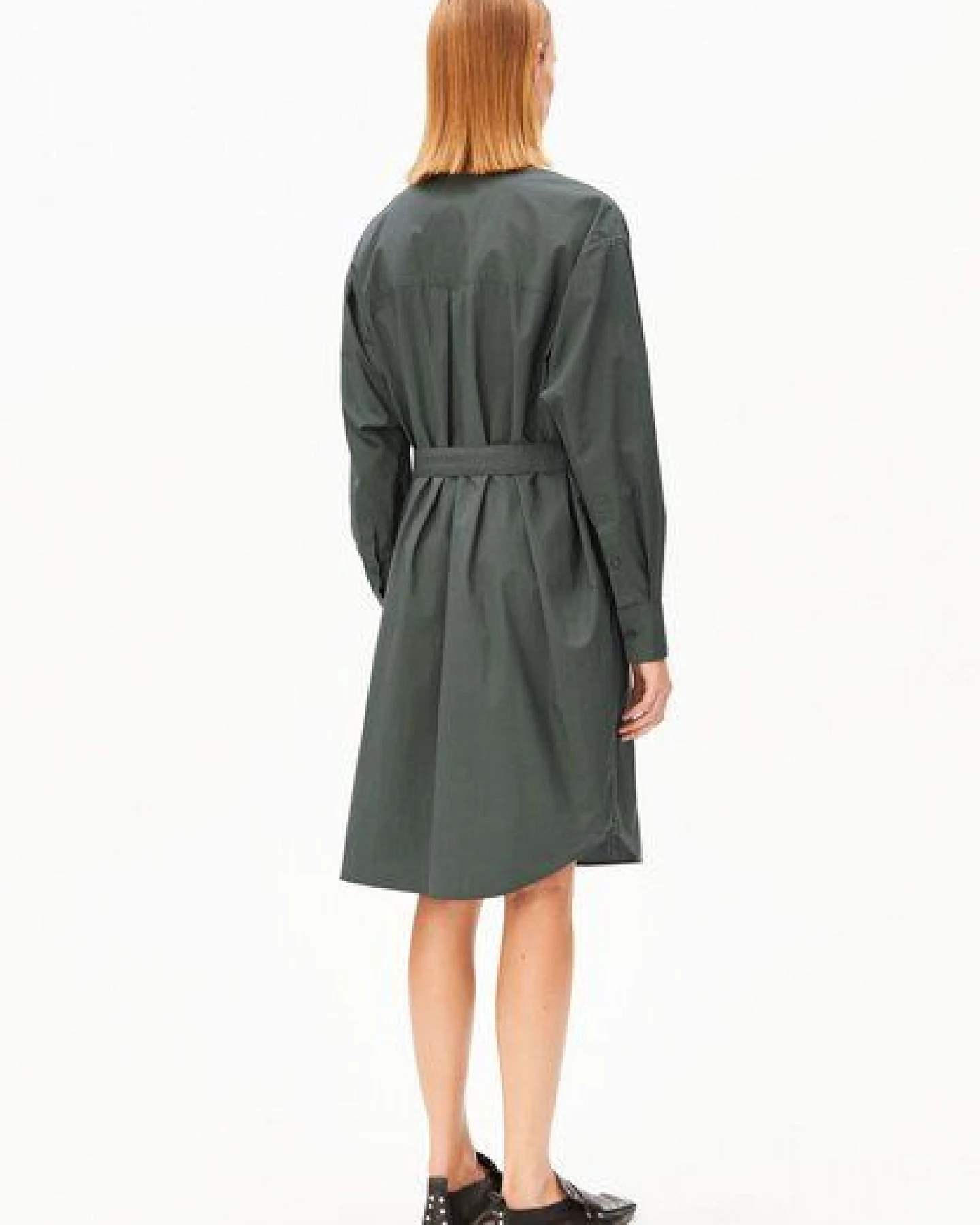 ARMEDANGELS BARREL SLEEVE POPLIN Damen Webkleid aus Bio-Baumwolle – Ansicht 2