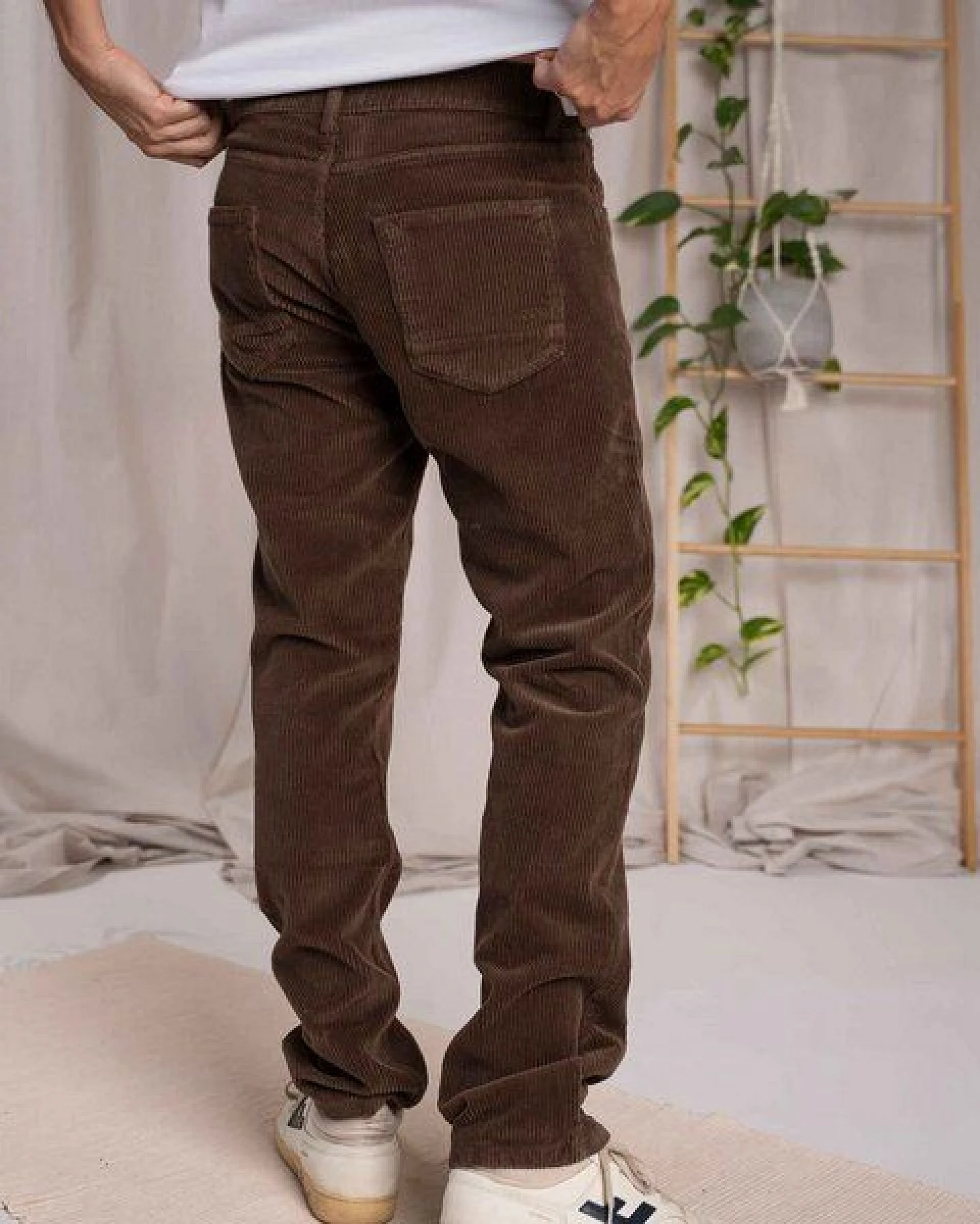 Vresh Clothing Vabius - Cordhose aus Biobaumwolle – Ansicht 2
