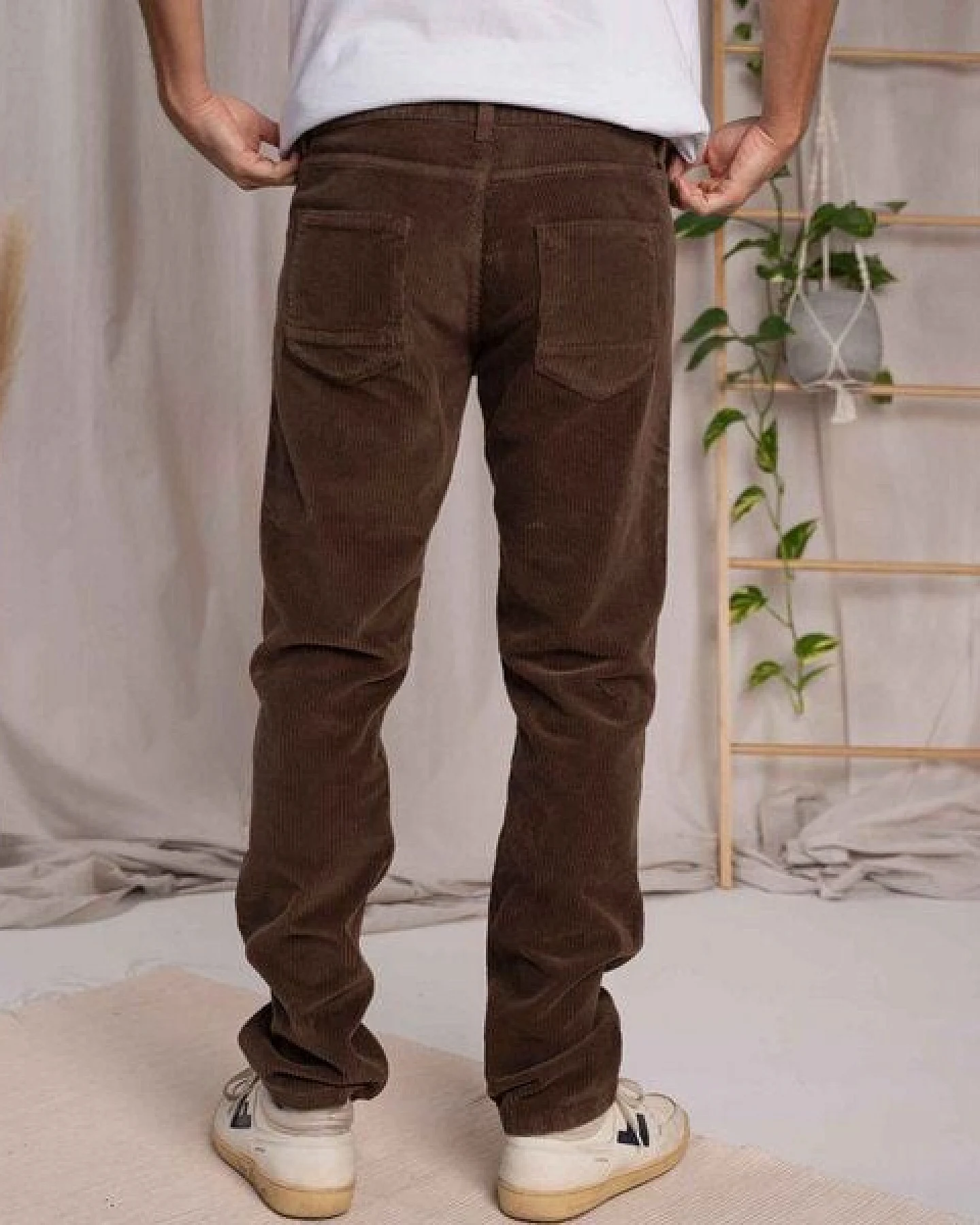 Vresh Clothing Vabius - Cordhose aus Biobaumwolle – Ansicht 3