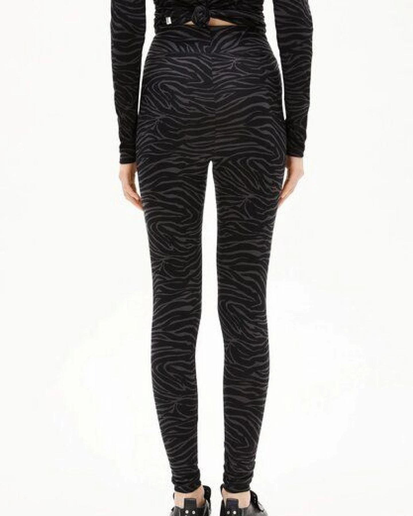 ARMEDANGELS Leggings - Faribaa Zebraraa in Schwarz-Grau – Ansicht 2
