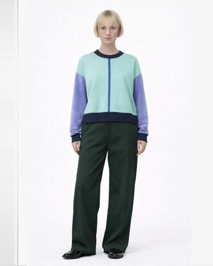 ein garten Studios Boxy Basic Sweater Color Block