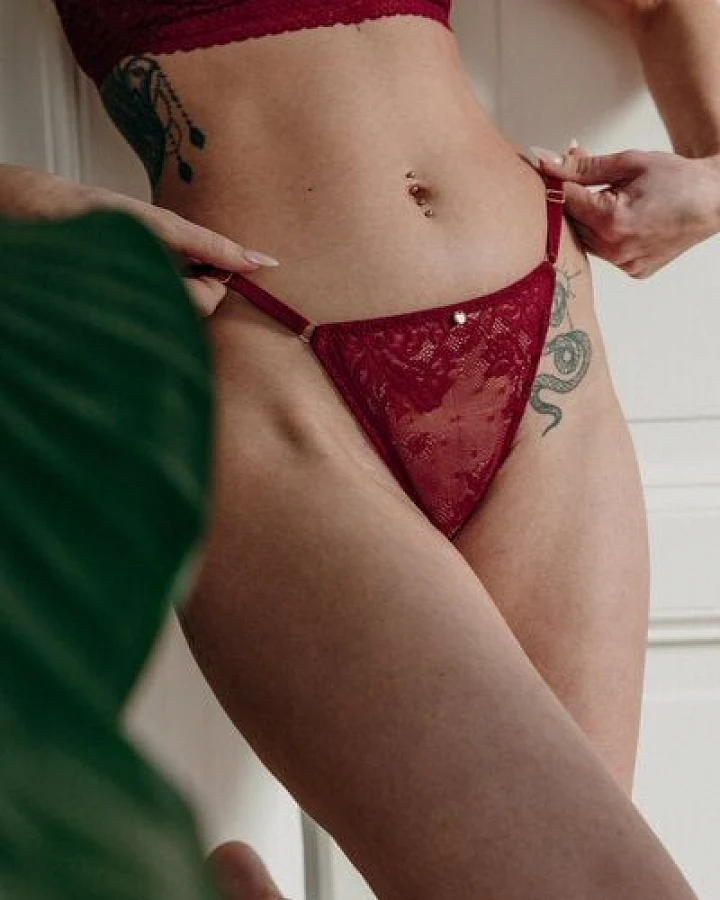Coco Malou Spitzen-String Juna