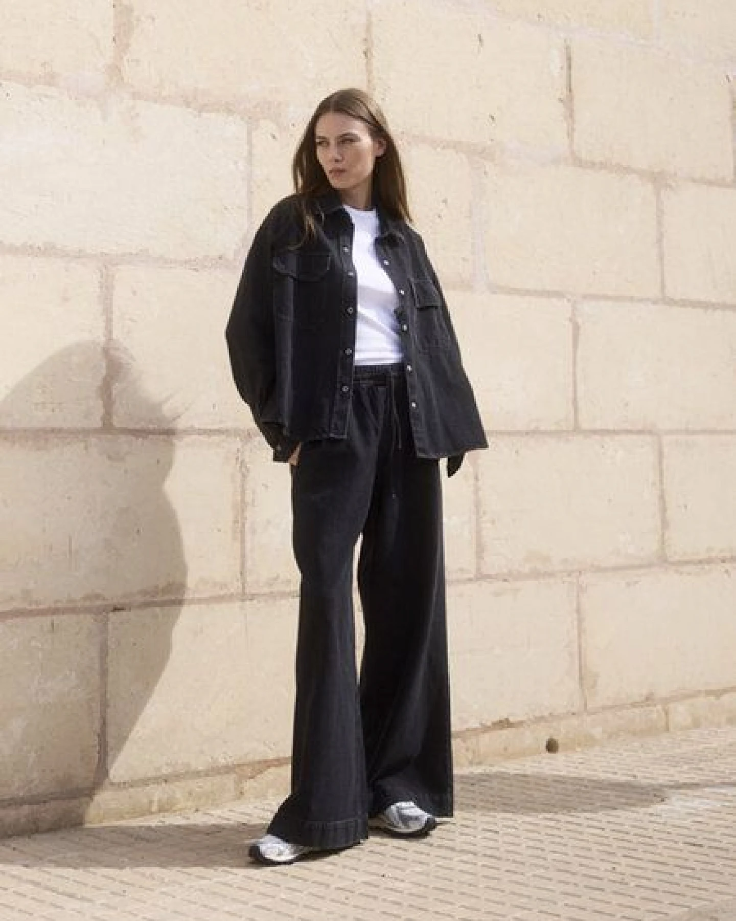 WOTE Black Denim Overshirt aus Bio-Baumwolle – Ansicht 3