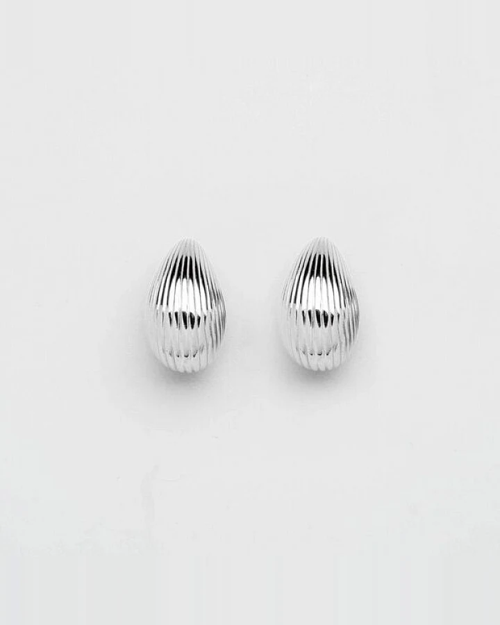 fejn jewelry Ohrstecker 'riffle drop' in Tropfenform