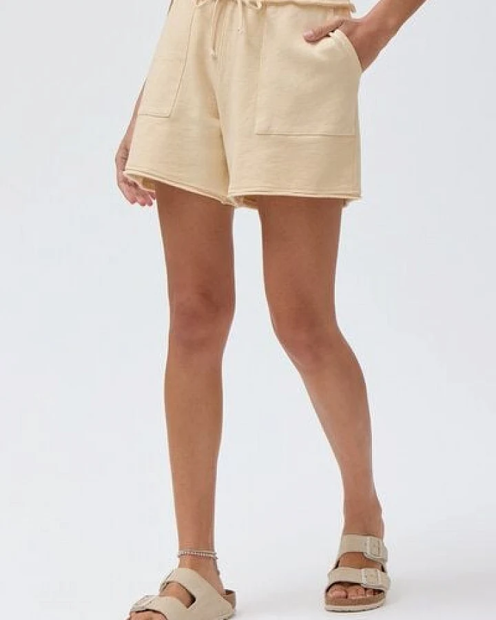 People Wear Organic Sweat Shorts, gelb uni, Bio-Baumwolle