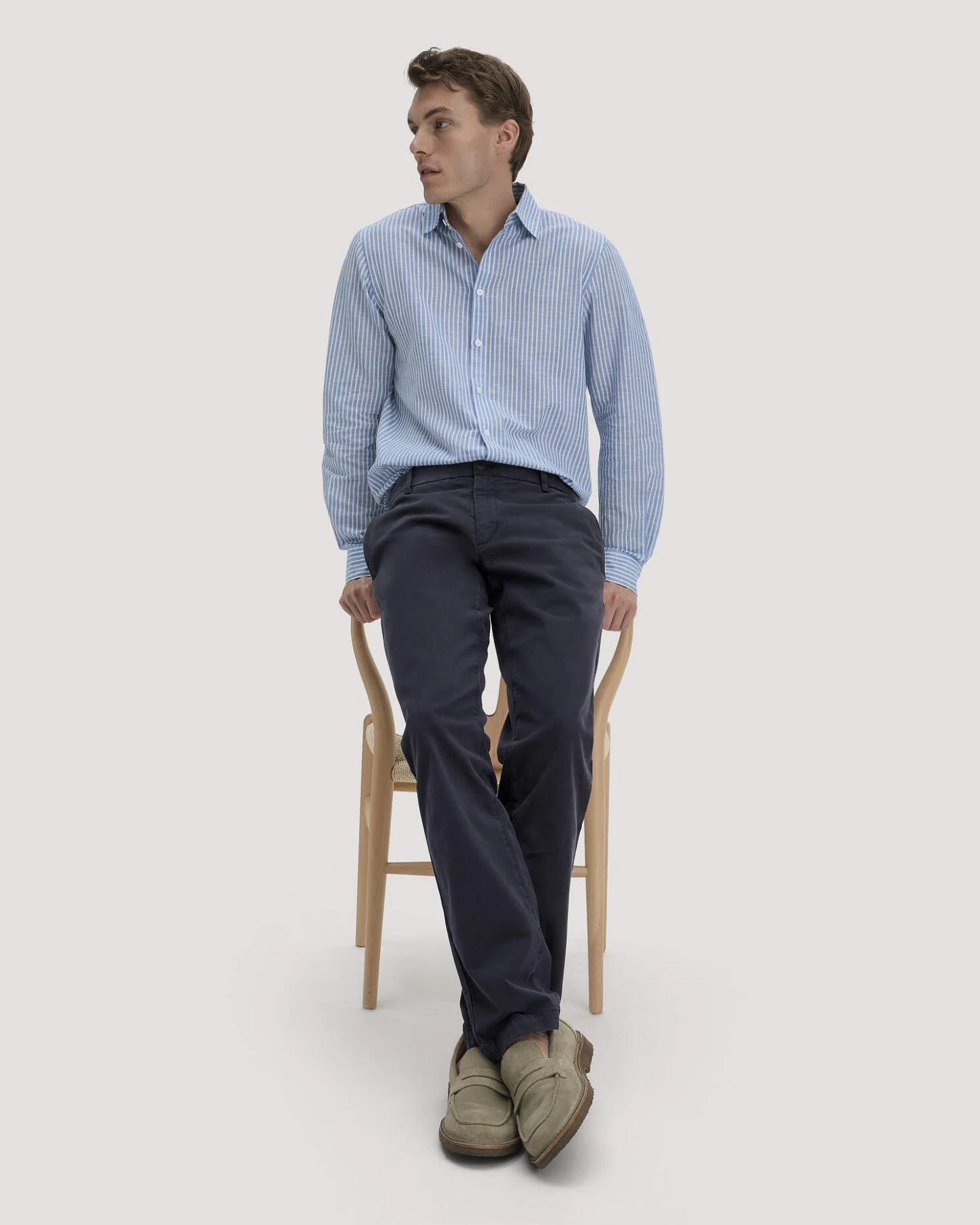hessnatur Herren Chino LENN Regular aus Bio-Baumwolle - blau - Größe 31/32 – Ansicht 4