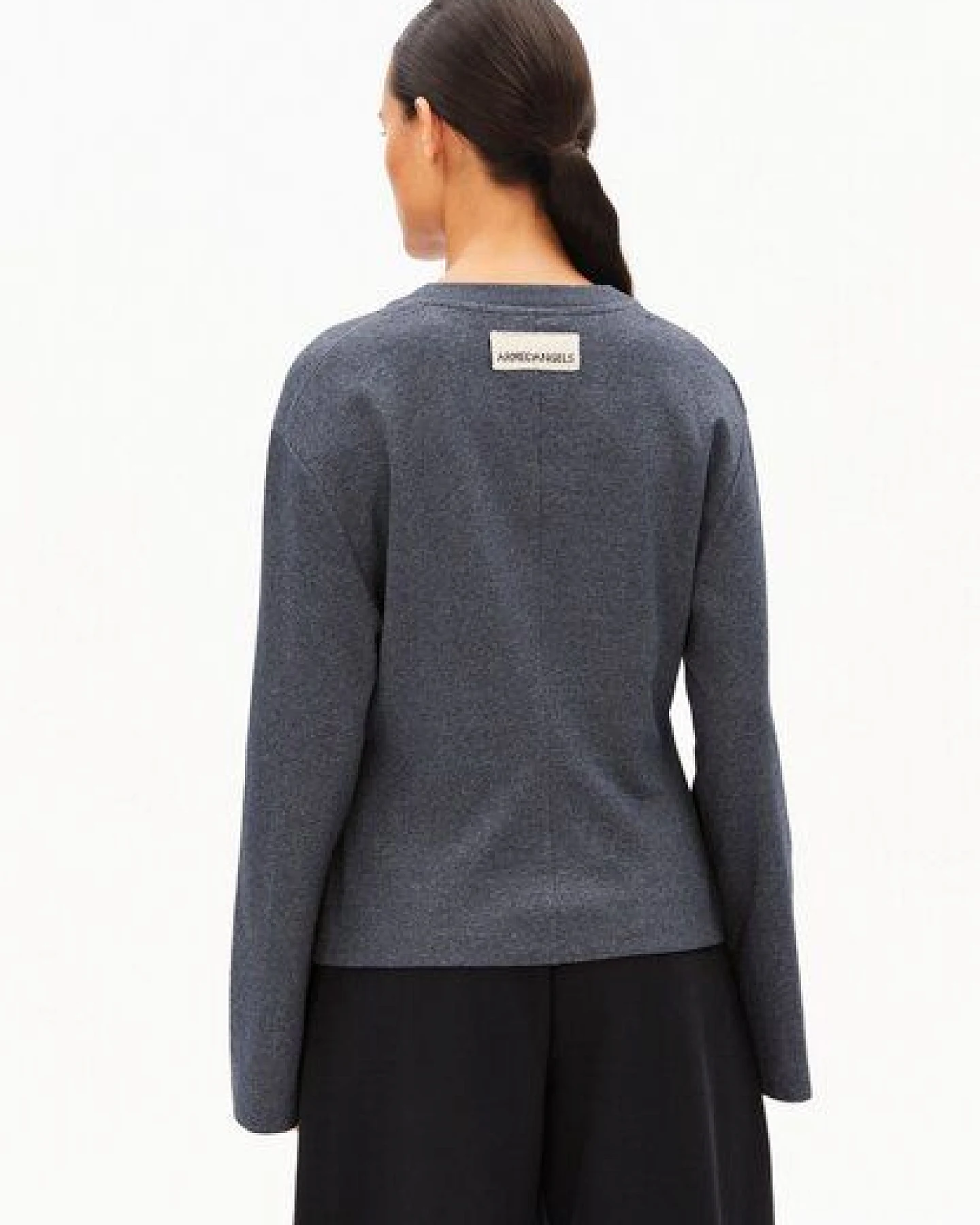 ARMEDANGELS UN-WASTED Damen Longsleeve aus recyceltem Baumwoll Mix – Ansicht 2