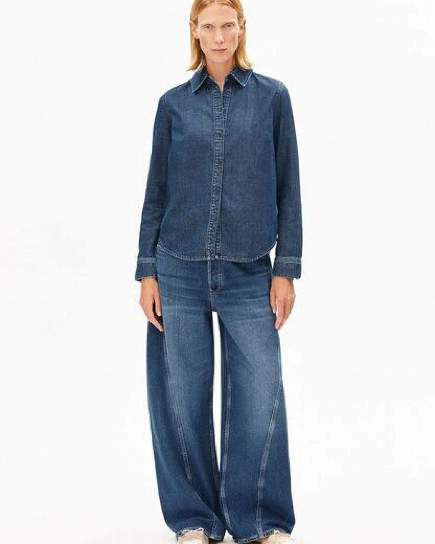 ARMEDANGELS AURELAA DENIM Damen Jeansbluse aus Baumwoll-Lyocell-Mix – Ansicht 4