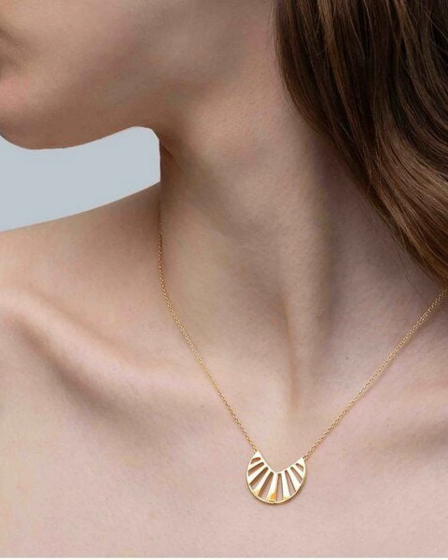 fejn jewelry Kette 'sun' mit großem Sonnen Anhänger – Ansicht 4