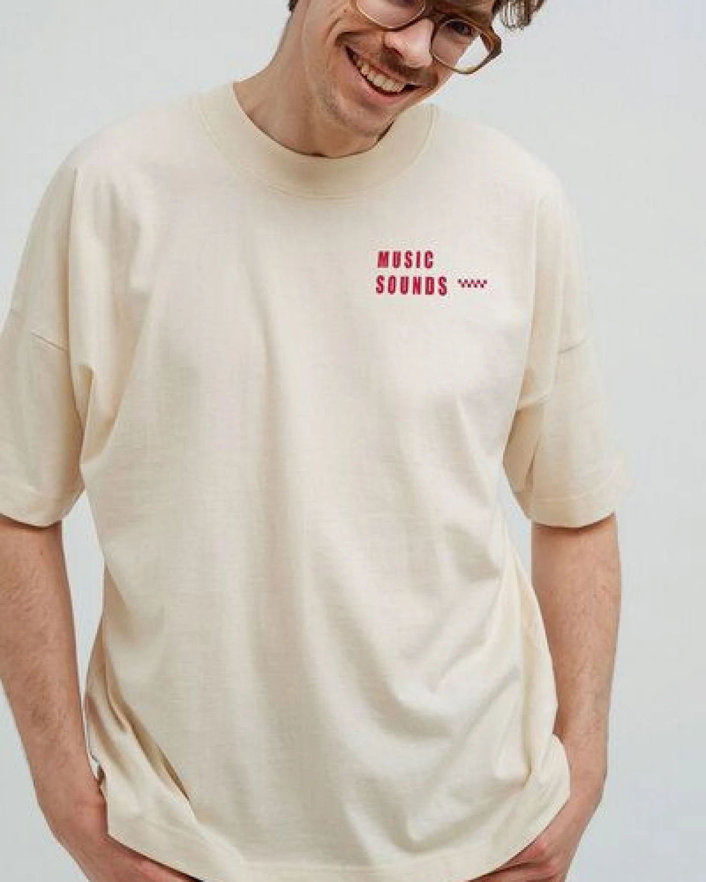 Kultgut Artdesign - Hochwertiges Oversizeshirt 100% Biobaumwolle / Music Sounds – Ansicht 2