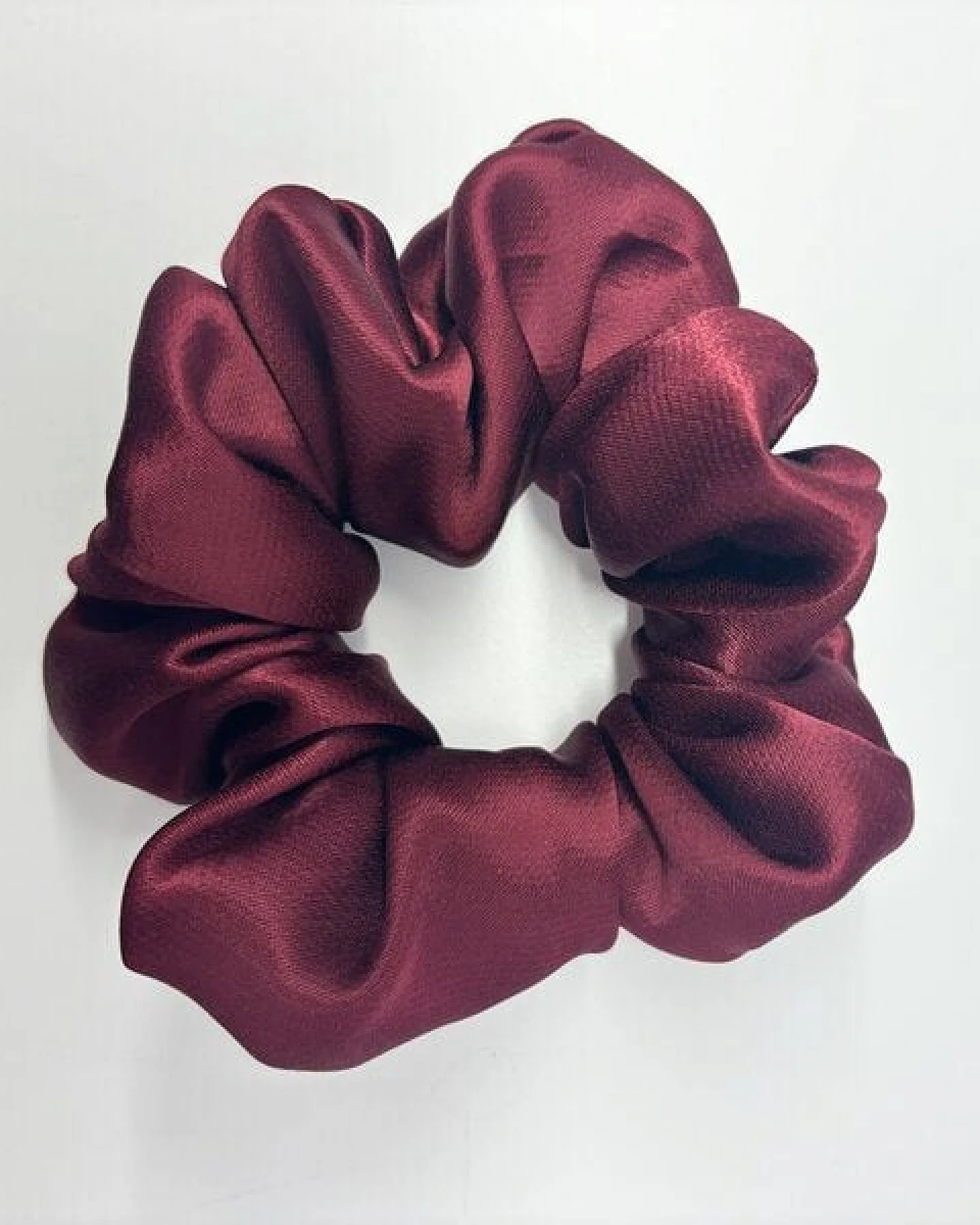 NOE Scrunchie aus Viskose-Satin – Ansicht 4