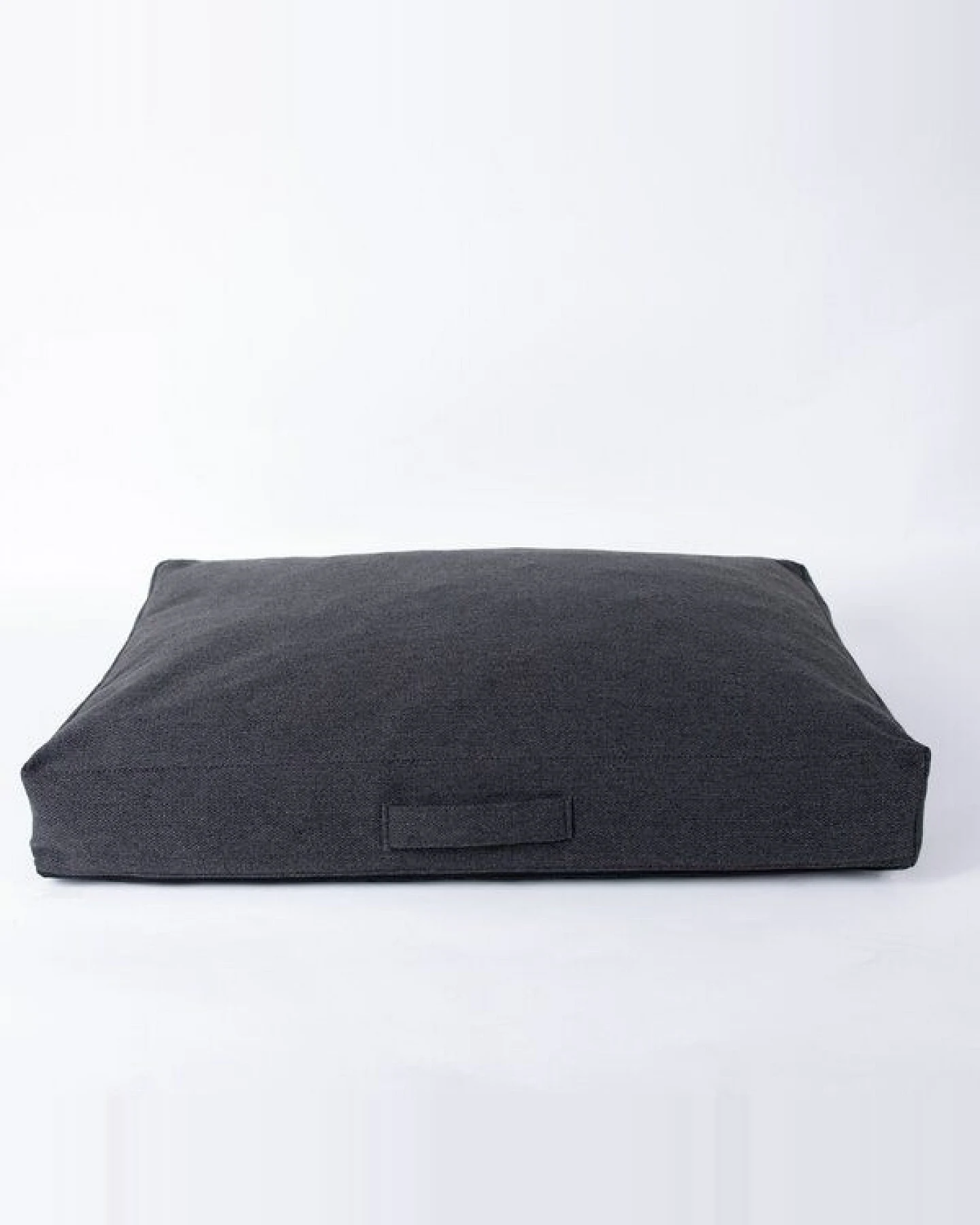 Caruso Conscious Pet Supply Hundebett - Easy Clean Schwarz - aus Upcycling- und Recyclingmaterial - mit wasserabperlendem Bezug – Ansicht 3