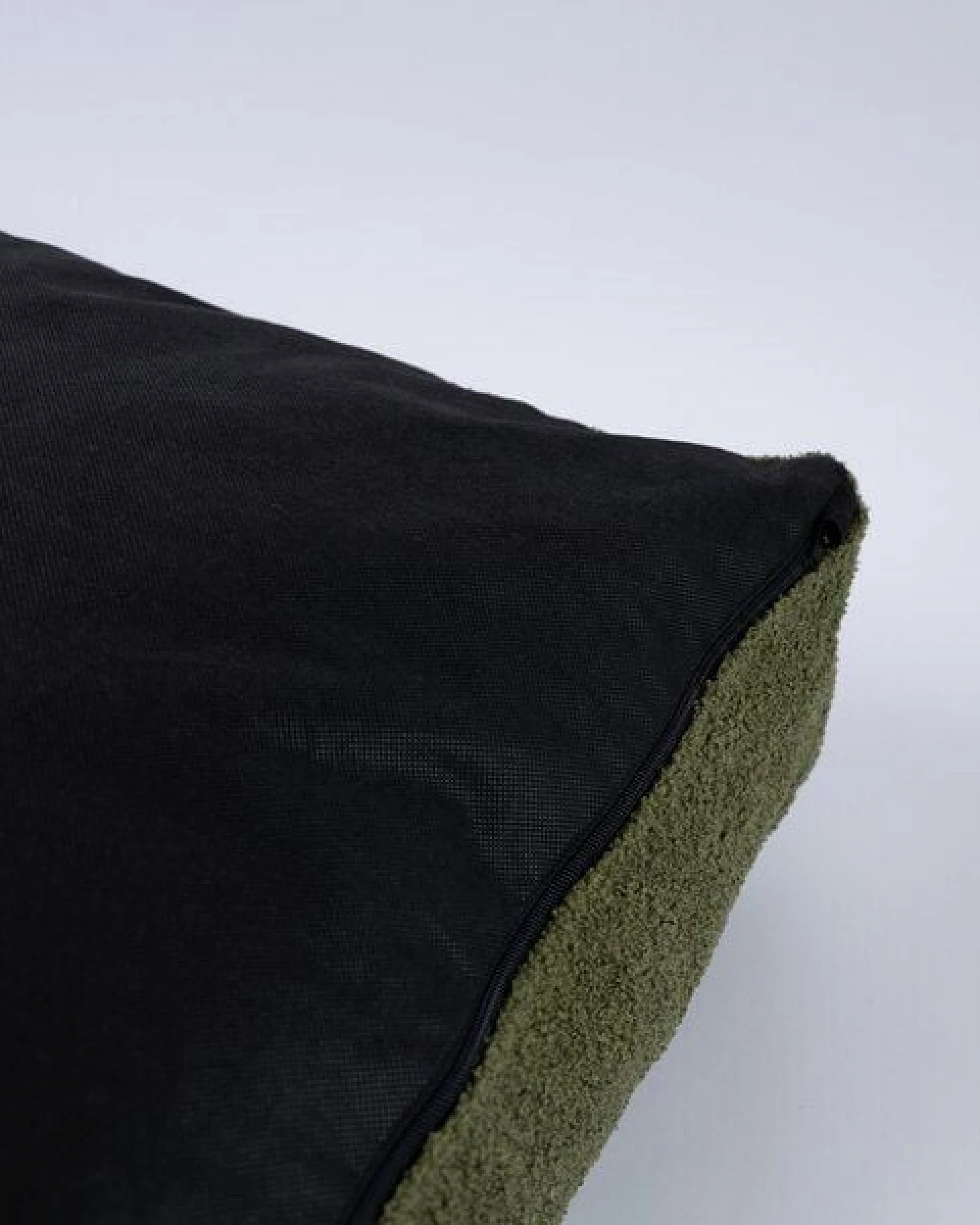 Caruso Conscious Pet Supply Wechselbezug - Hundebett Teddy Waldgrün - aus Recyclingmaterial – Ansicht 4