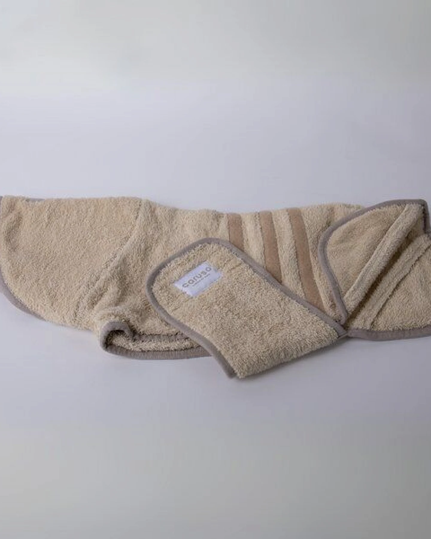 Caruso Conscious Pet Supply Hundebademantel - Beige - doppellagig und saugstark - Bio-Baumwoll-Mix – Ansicht 4