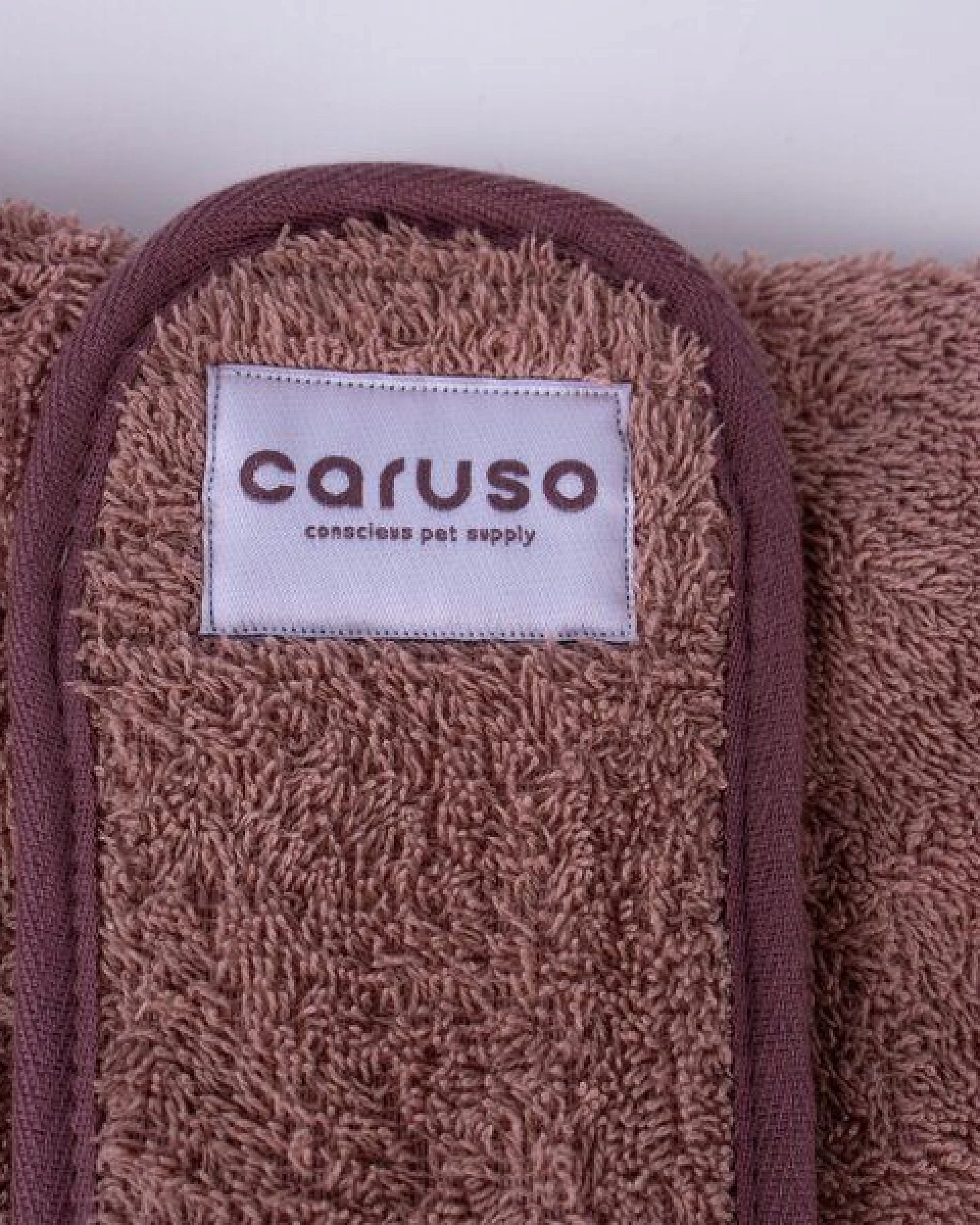 Caruso Conscious Pet Supply Hundebademantel - Rosa - doppellagig und saugstark - Bio-Baumwoll Mix – Ansicht 3