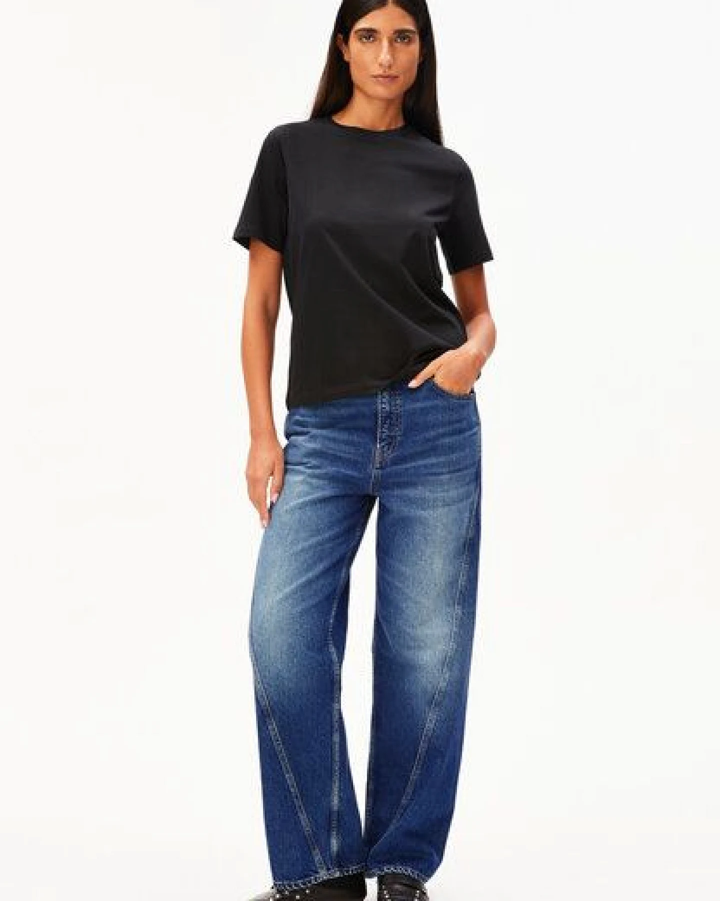 ARMEDANGELS LUALAA Damen T-Shirt aus Bio-Baumwolle – Ansicht 4