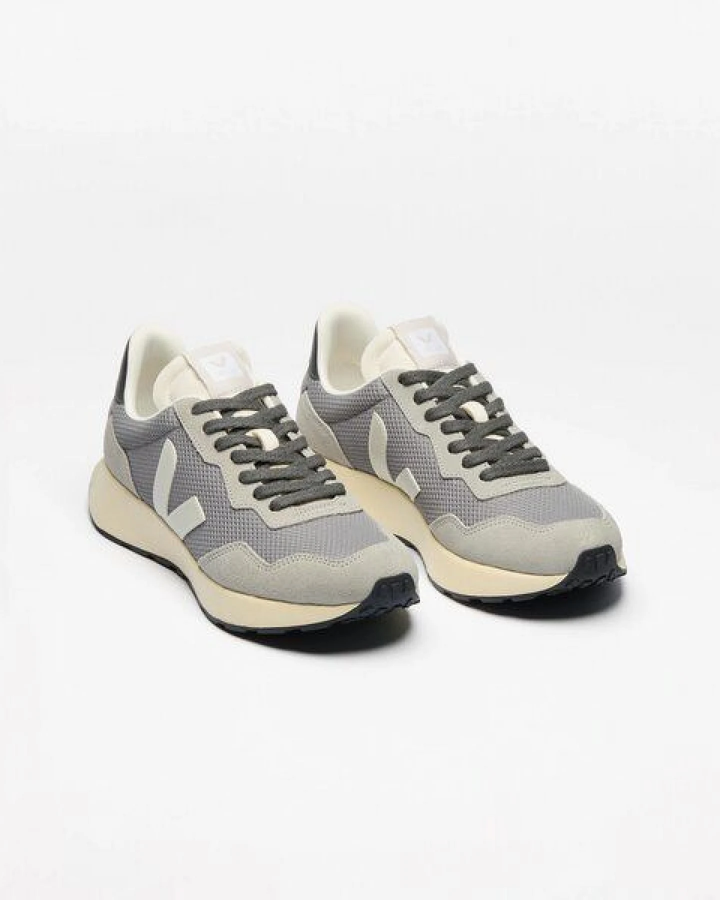 Veja PAULISTANA ALVEOMESH ARDOISE NATURAL Unisex – Ansicht 2