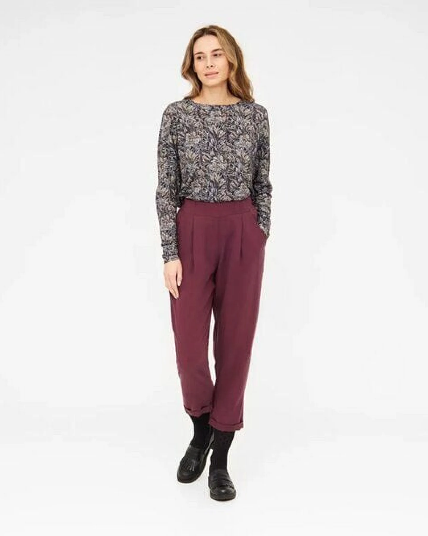WiDDA berlin Bundfaltenhose JUPP beere aus ECOVERO® – Ansicht 4