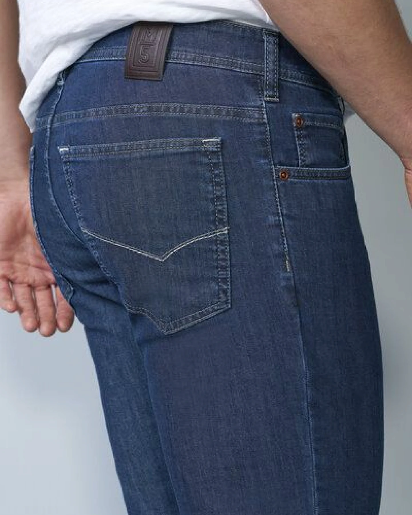 M 5 BY MEYER Ultraleichte Jeans – Ansicht 4