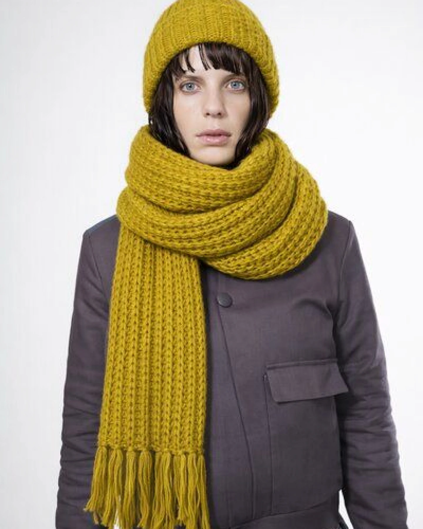 ein garten Studios XXL Handstrickschal / Stola aus Alpaka-Seide-Merino – Ansicht 2