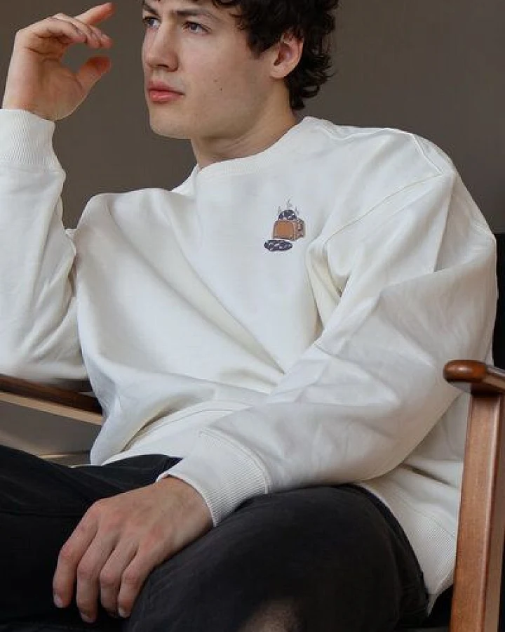 Kultgut Biofair- ESSENTIALS CREW Sweatshirt /hot music