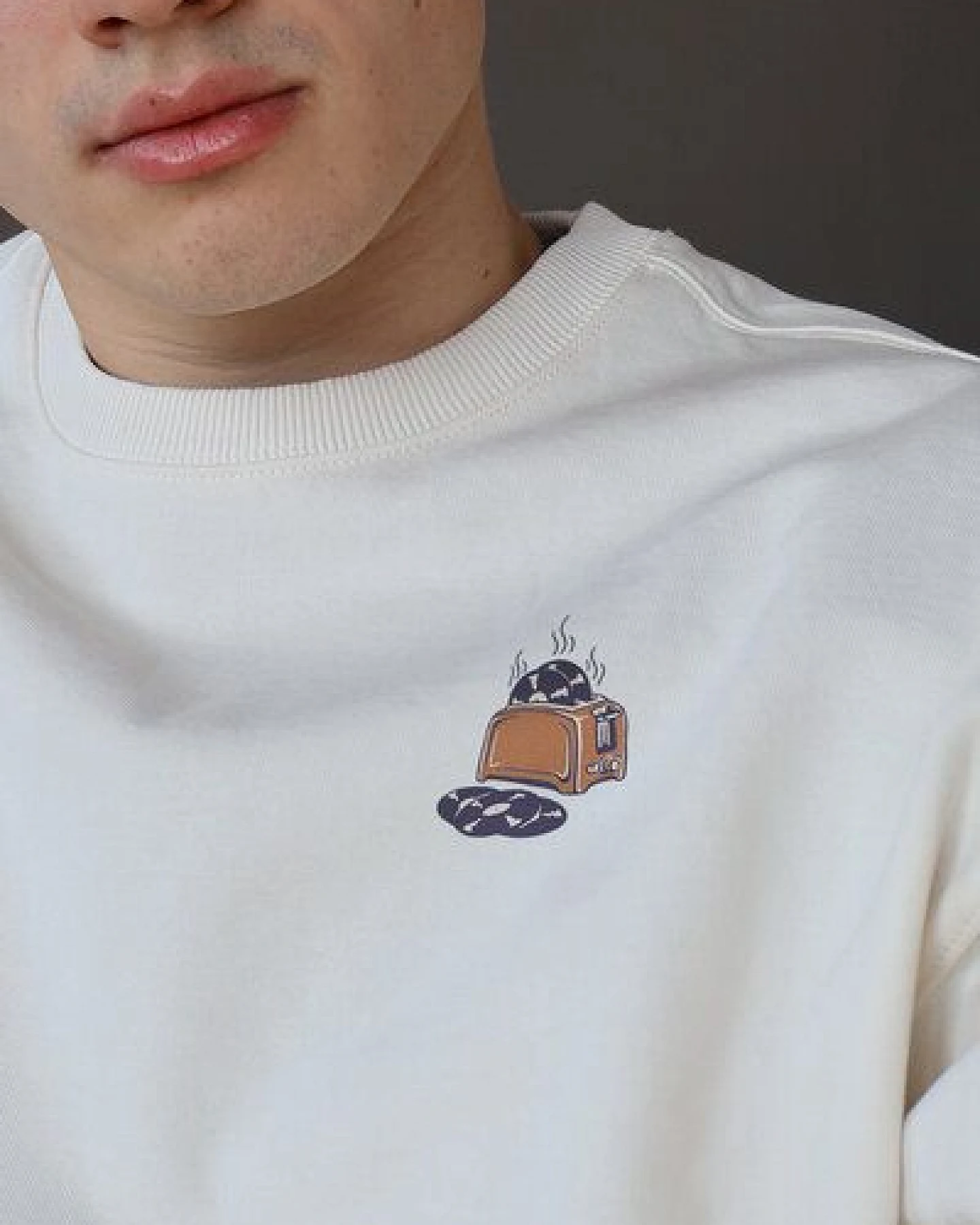 Kultgut Biofair- ESSENTIALS CREW Sweatshirt /hot music – Ansicht 2