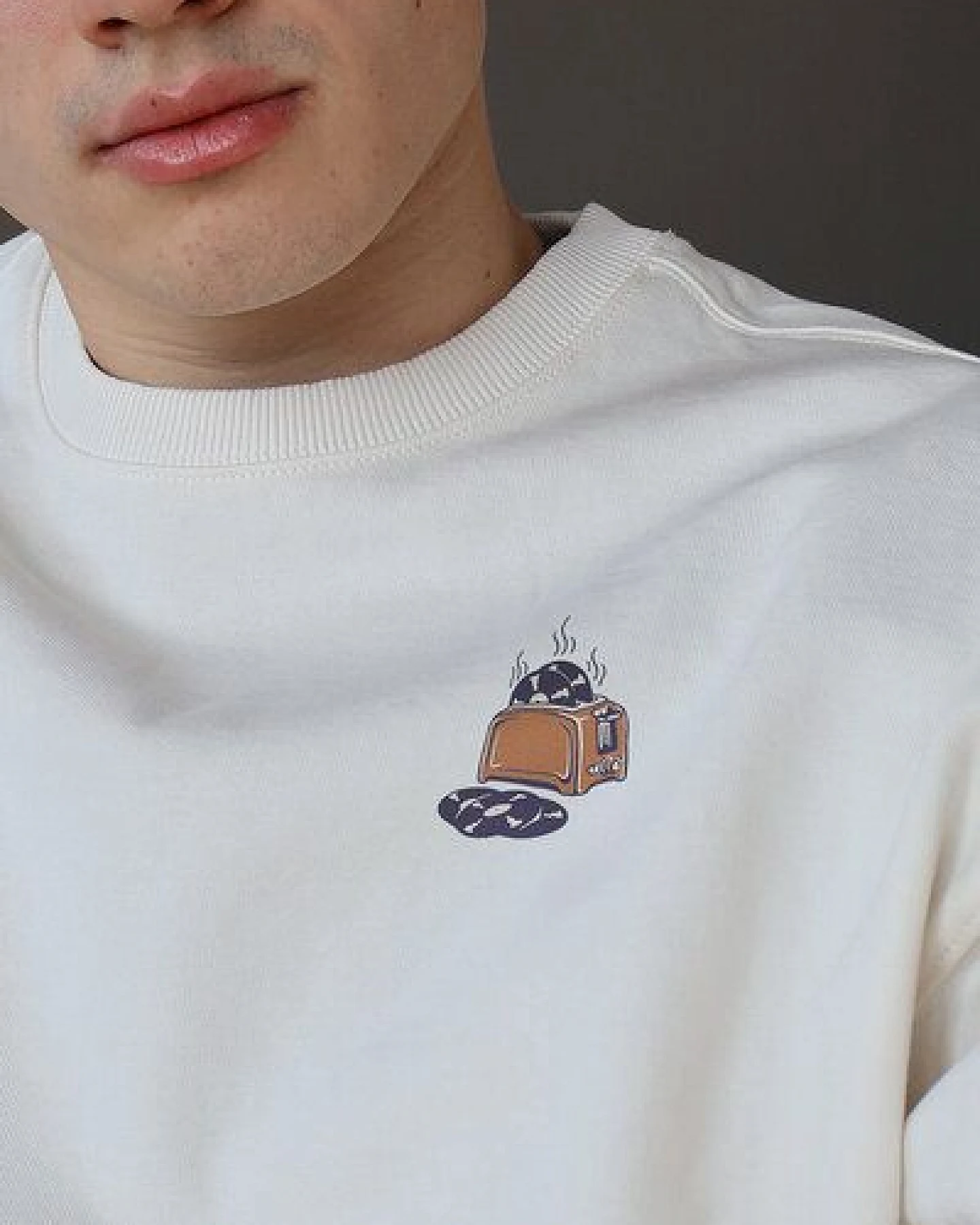 Kultgut Biofair- ESSENTIALS CREW Sweatshirt /hot music – Ansicht 2