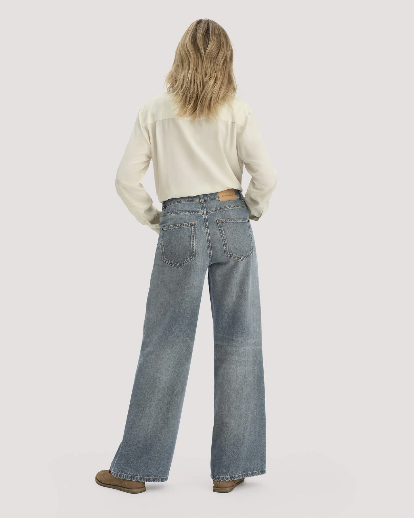 hessnatur Damen Jeans ALVA Wide Leg aus Bio-Denim - blau - Größe 26/32 – Ansicht 2