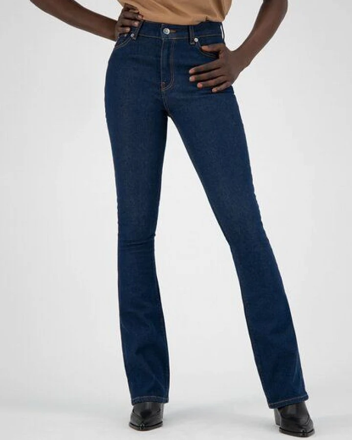 MUD Jeans Damen Jeans "Flared Hazen - Strong Blue"