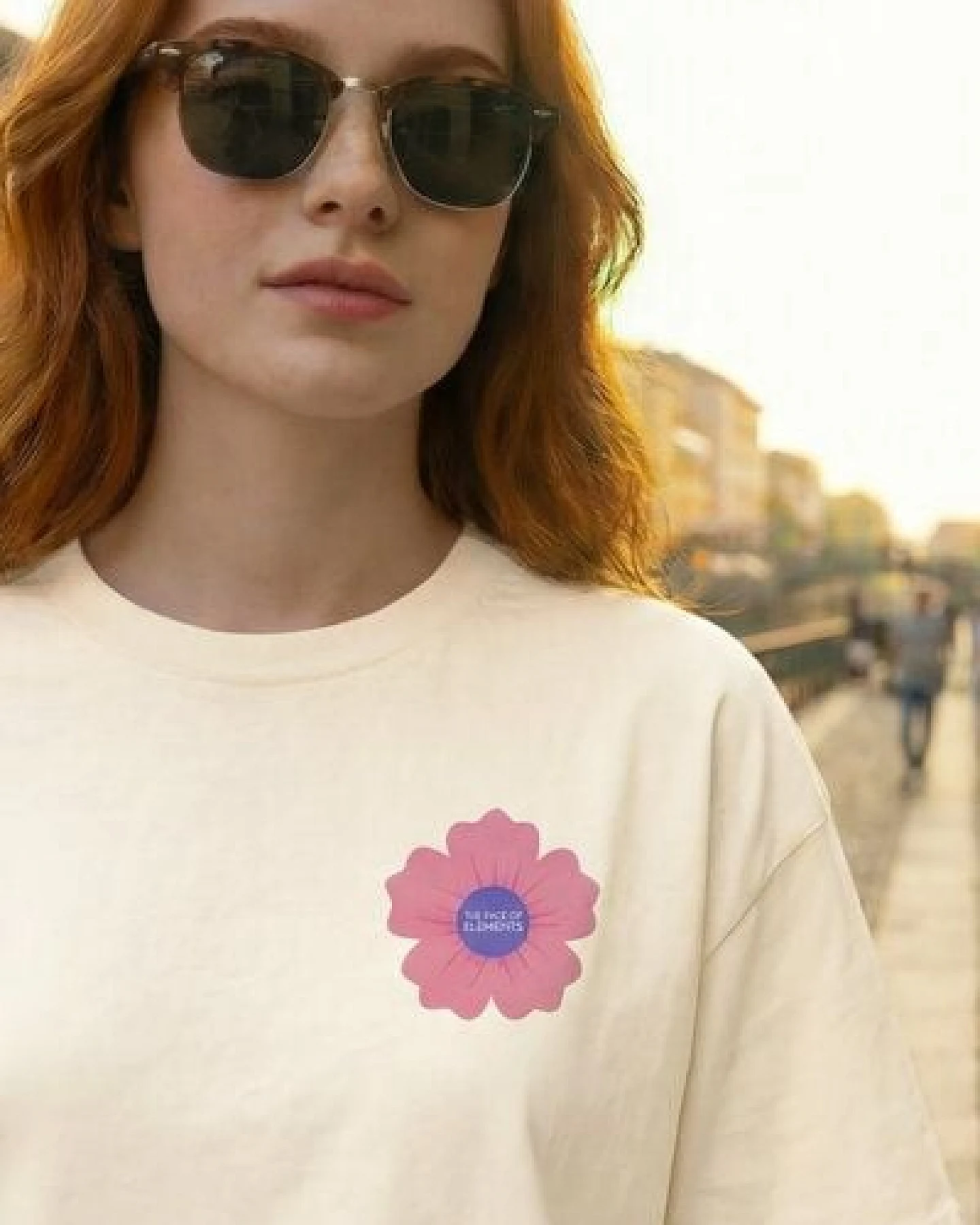 THE FACE OF ELEMENTS RIVIERA FLEUR CÔTE D'AZUR - RELAXED BOXY FIT T-SHIRT AUS 100% BIO-BAUMWOLLE – Ansicht 4