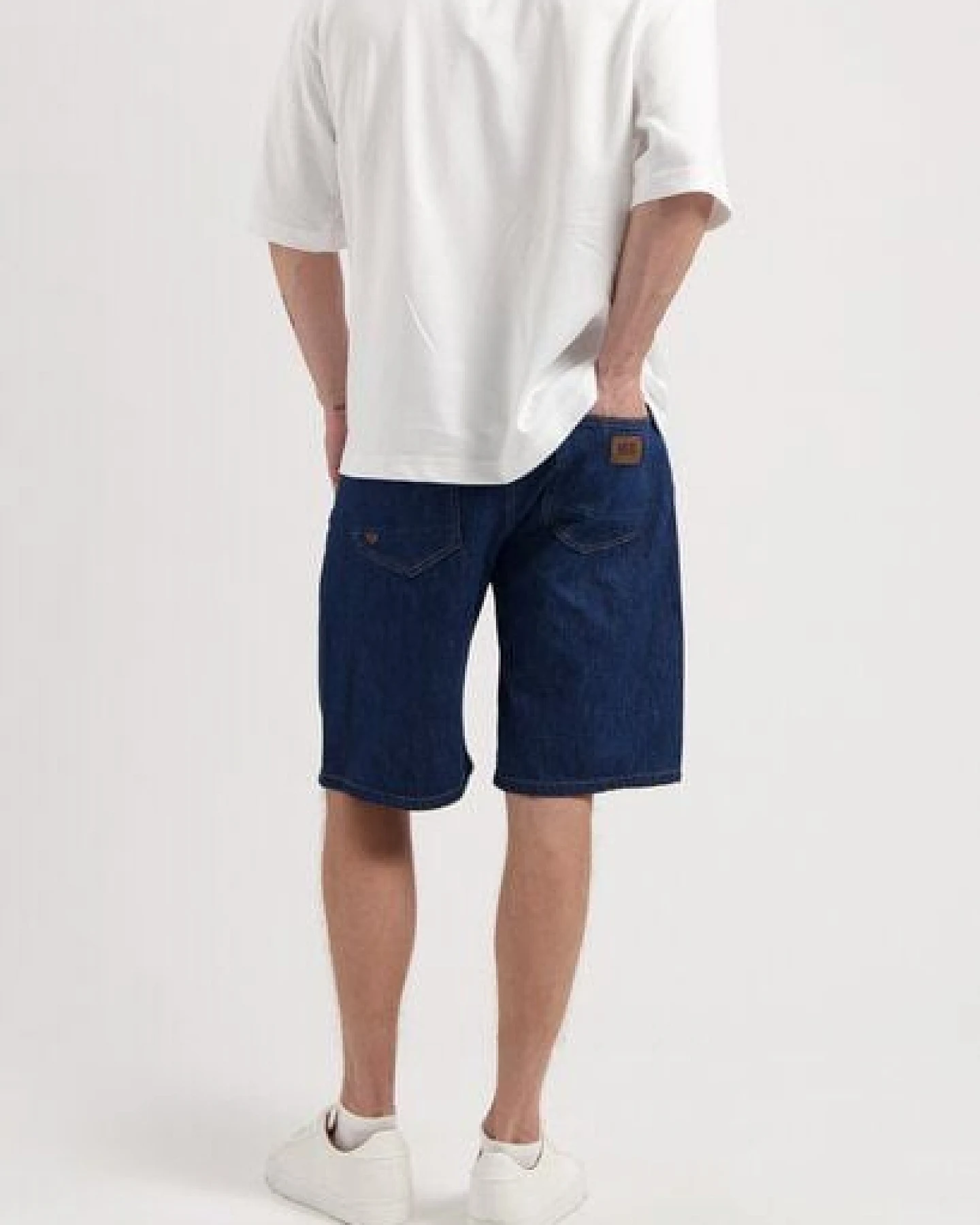 MUD Jeans Herren Shorts "James Denim Short - Stone Indigo" – Ansicht 4