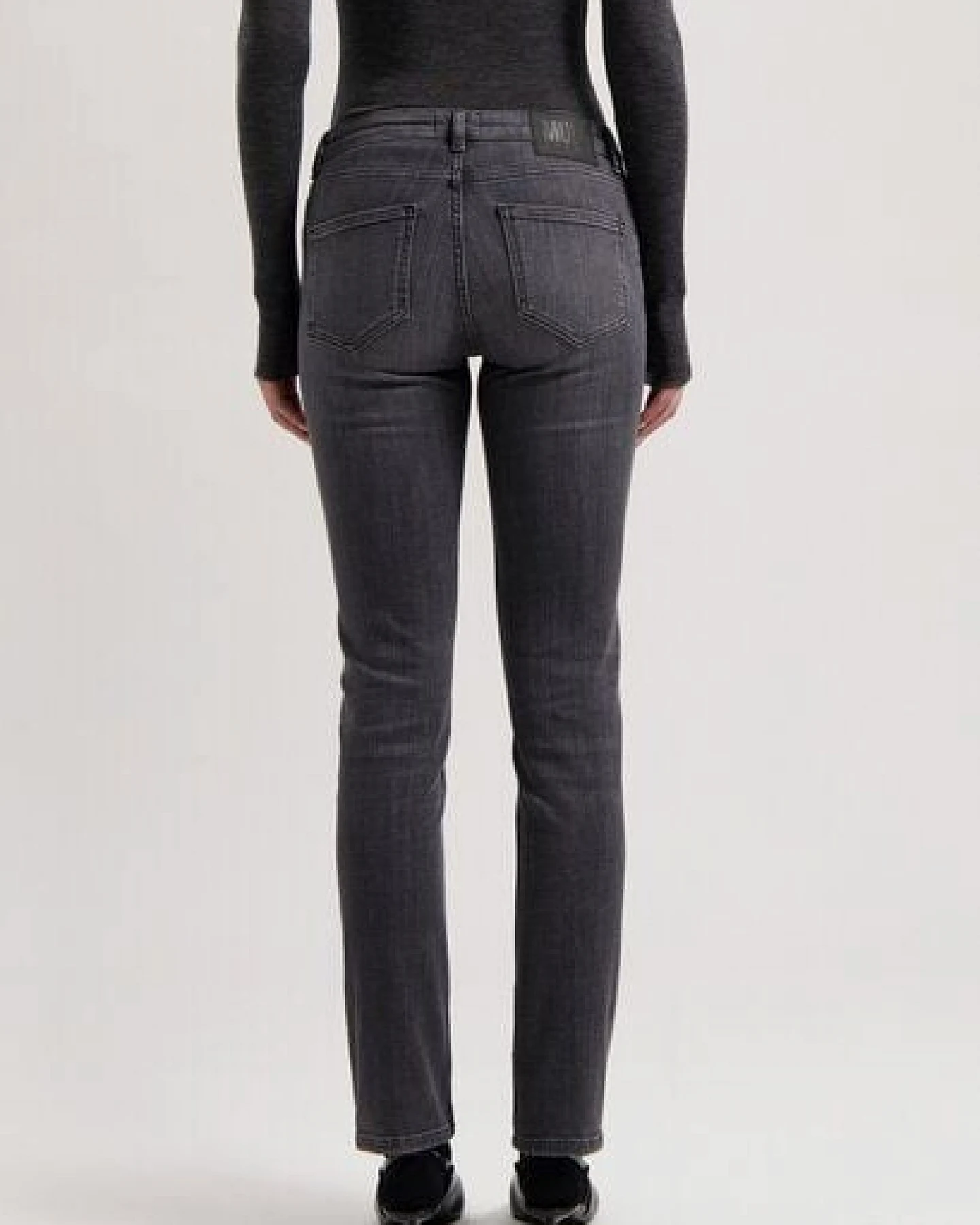 MUD Jeans Damen Jeans "Faye Low Slim - Authentic Black" – Ansicht 2