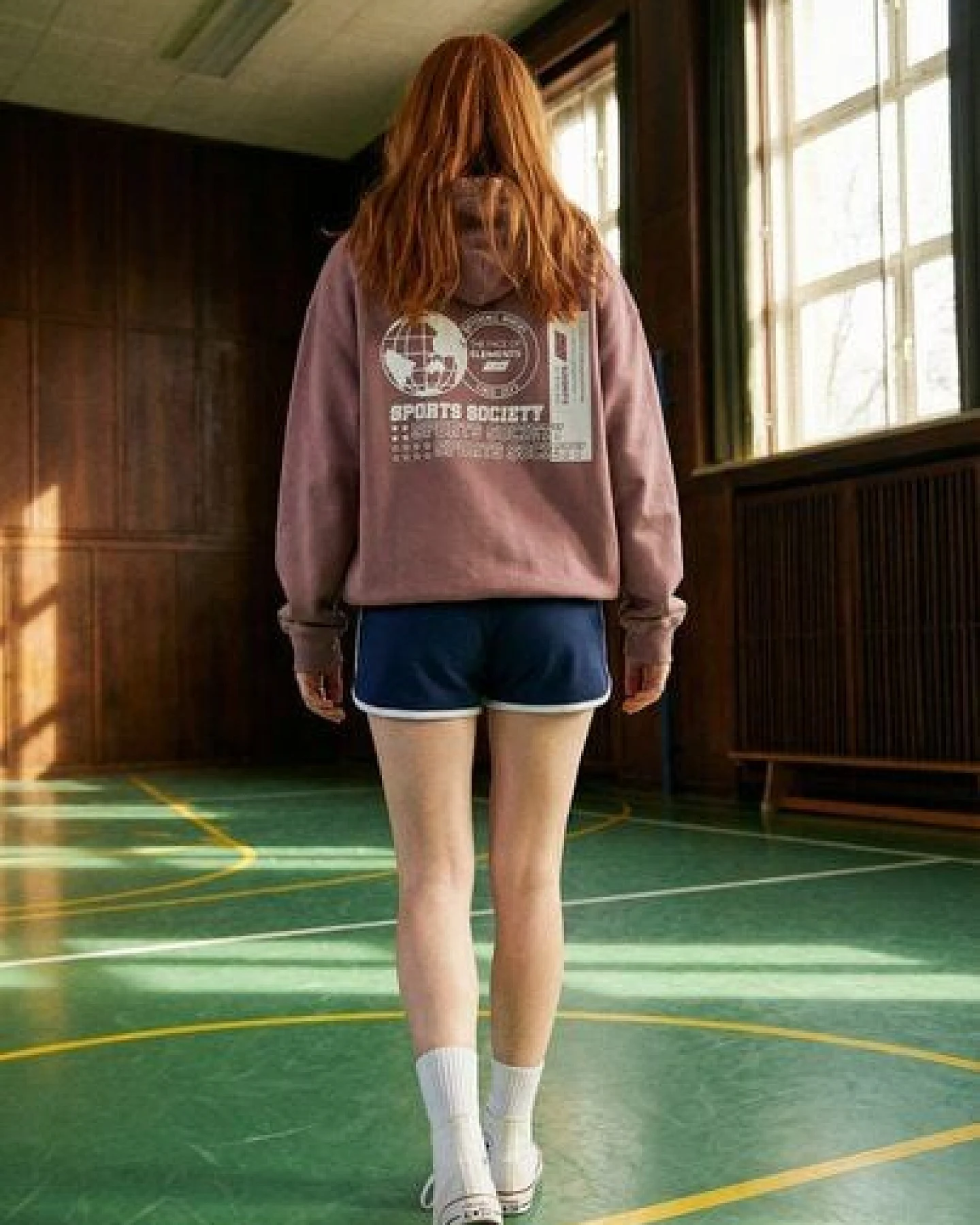 THE FACE OF ELEMENTS STATEMENT - OVERSIZED FIT HOODIE AUS 100% BIO-BAUMWOLLE – Ansicht 4