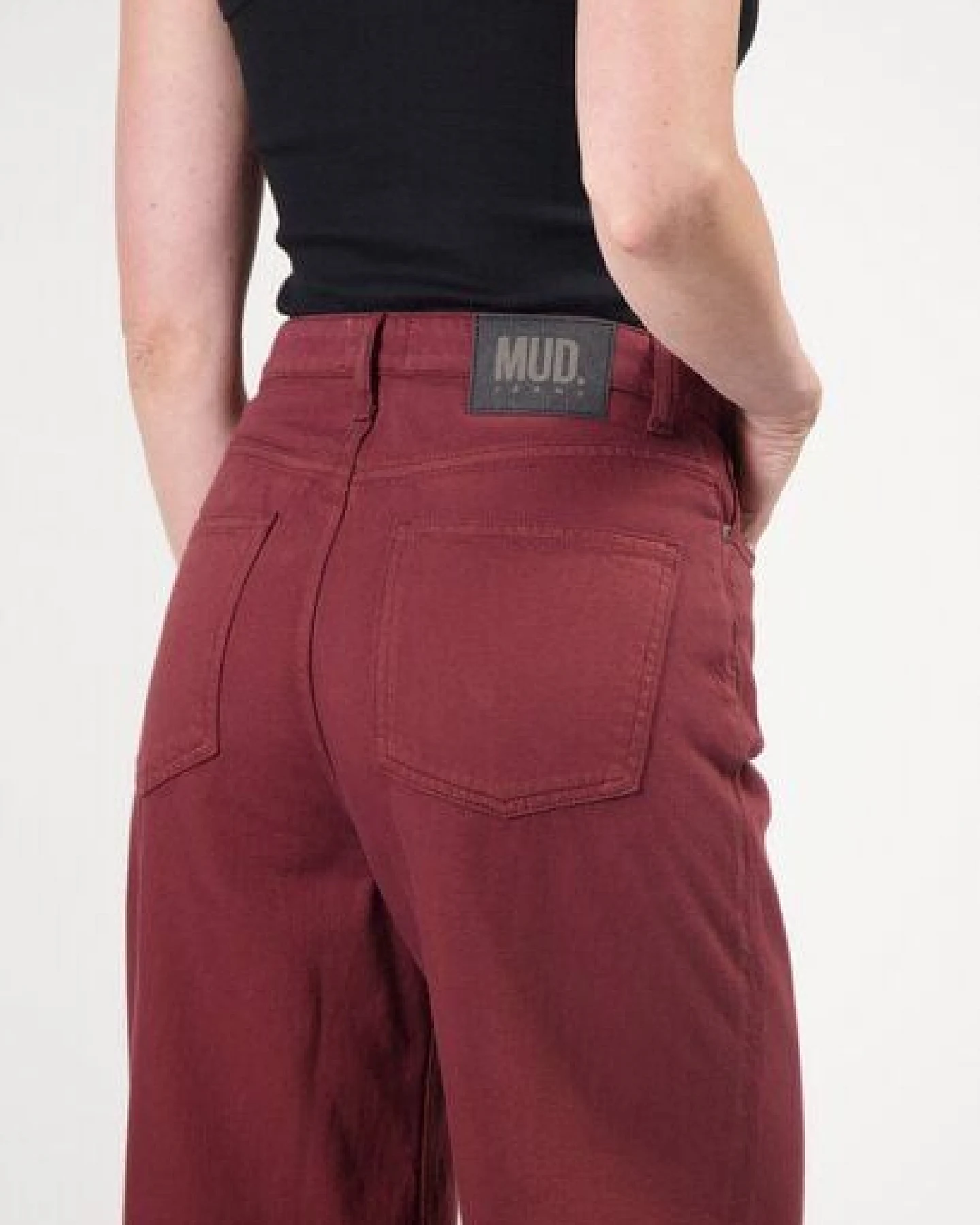 MUD Jeans Damen Jeans "Sara High Loose Flow - Burgundy" – Ansicht 4