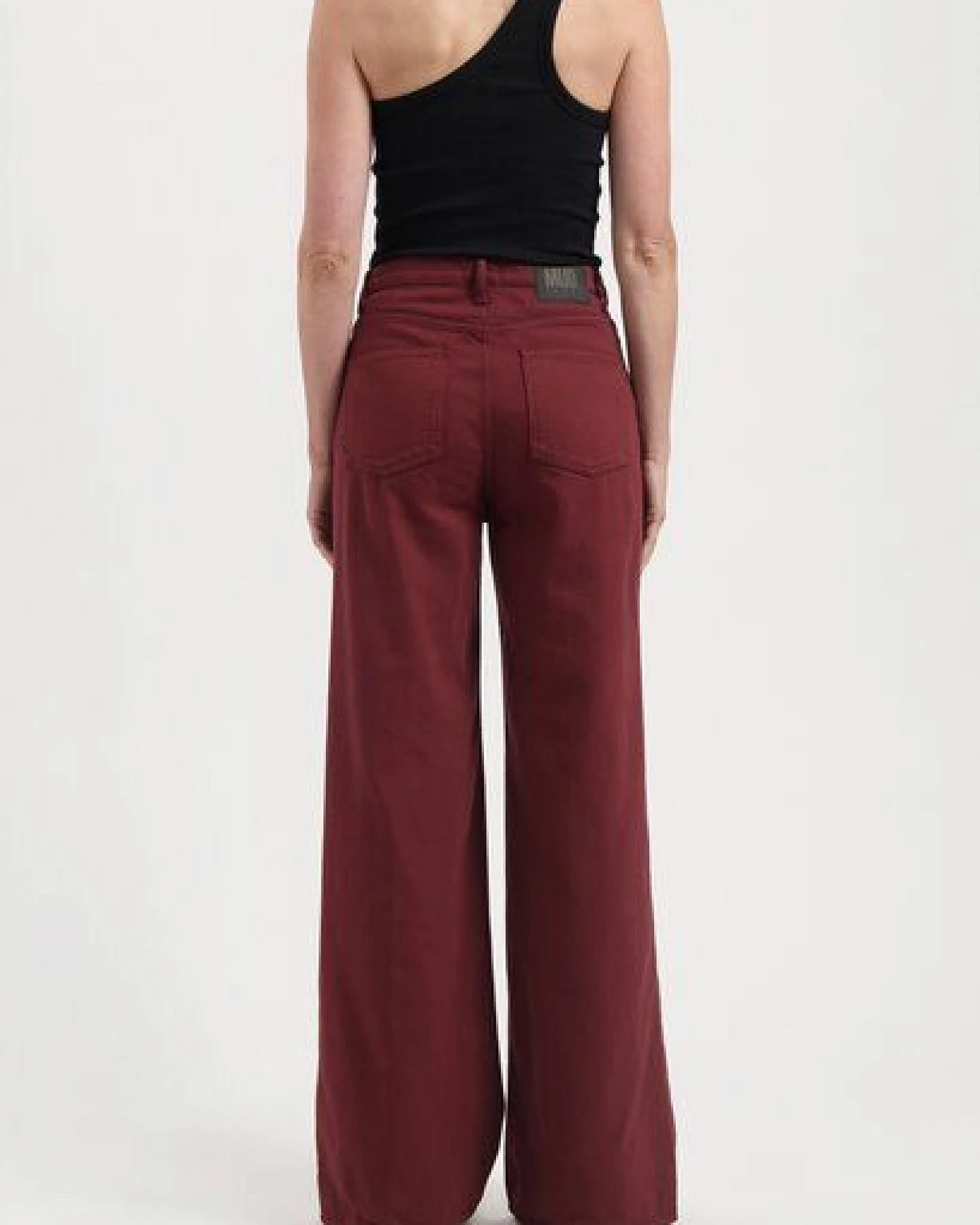 MUD Jeans Damen Jeans "Sara High Loose Flow - Burgundy" – Ansicht 3