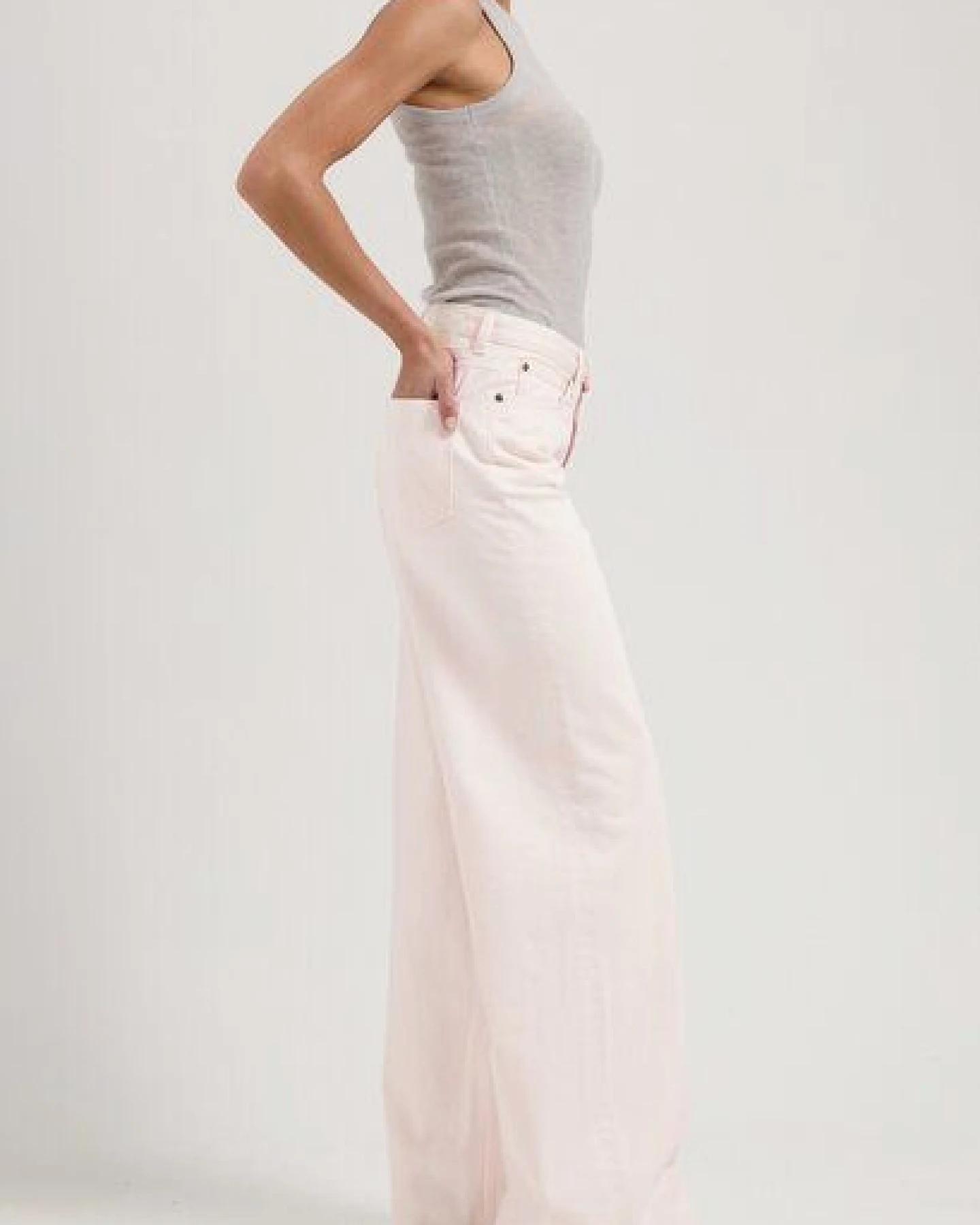 MUD Jeans Unisex Jeans "Sara High Loose Flow - Rosewater" – Ansicht 2