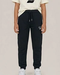 Black (schwarz)