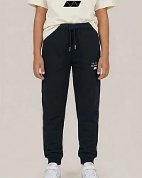 Black (schwarz)