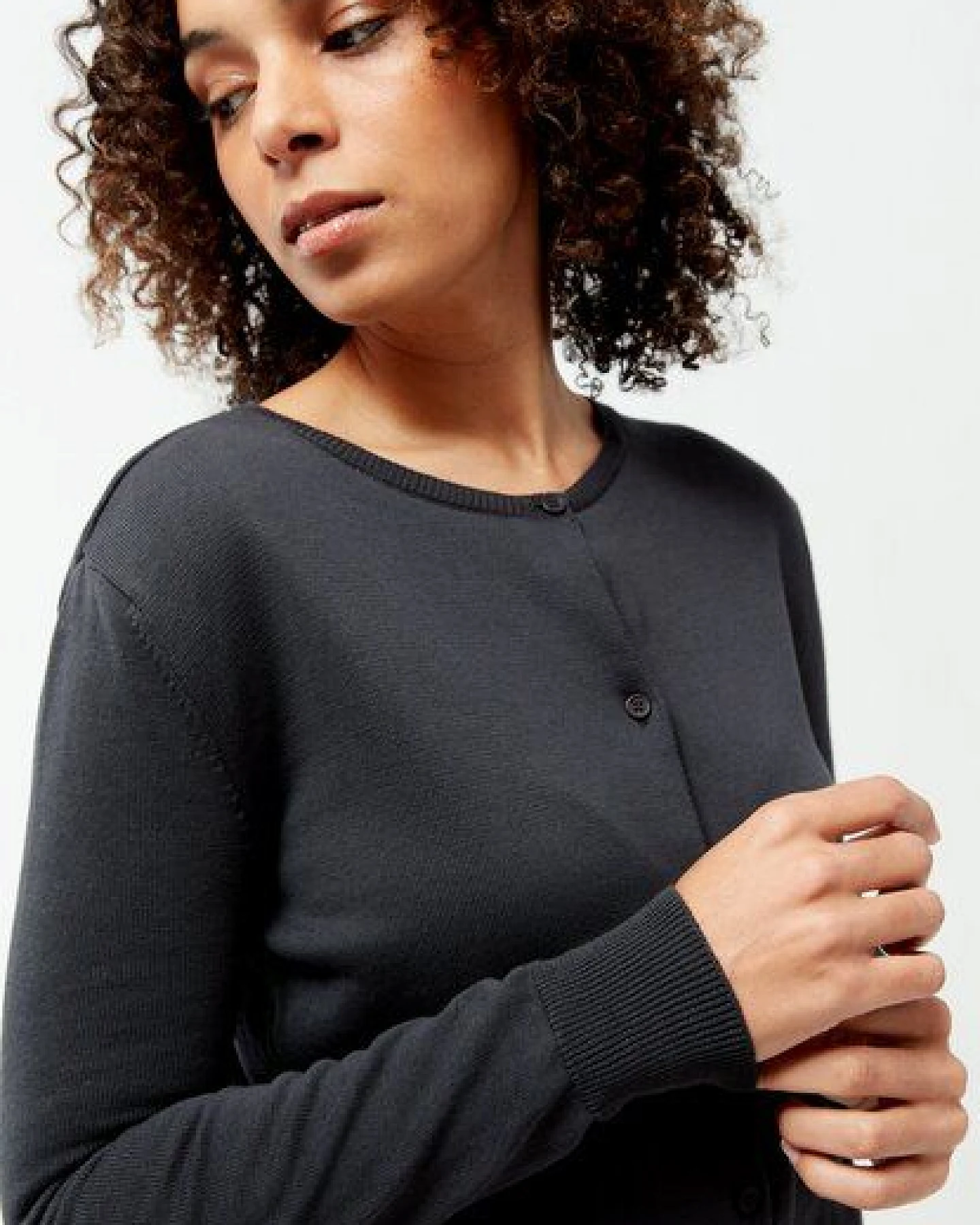 Givn Berlin Strickjacke GBPOPPY aus Bio-Baumwolle – Ansicht 3