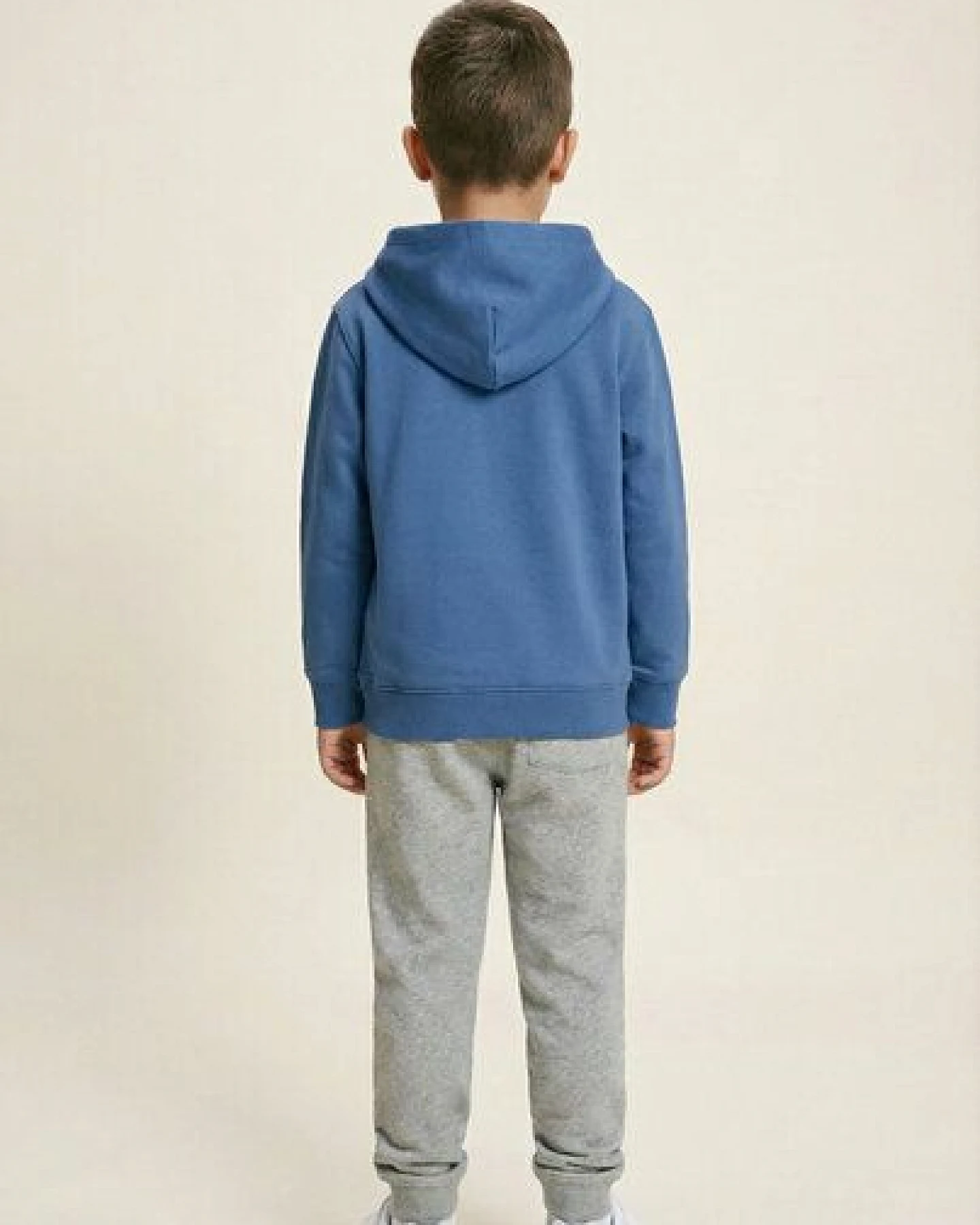 THE FACE OF ELEMENTS OUTDOOR IS MY HAPPY PLACE - RELAXED FIT KIDS HOODIE AUS 100% BIO-BAUMWOLLE – Ansicht 4
