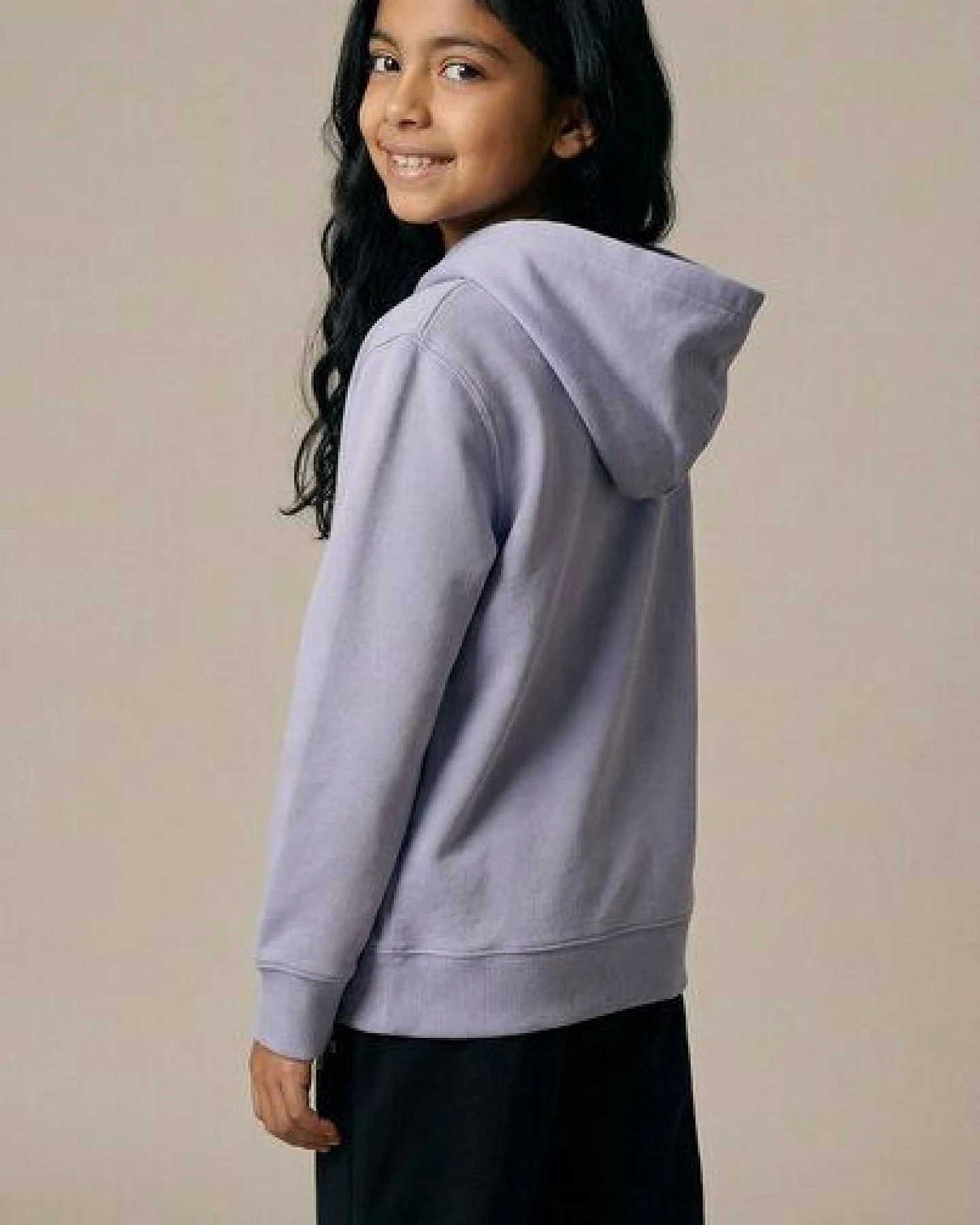 THE FACE OF ELEMENTS ESSENTIAL - RELAXED FIT KIDS HOODIE AUS 100% BIO-BAUMWOLLE – Ansicht 2