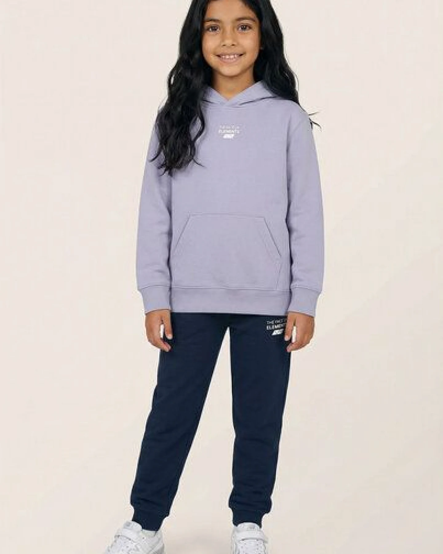 THE FACE OF ELEMENTS ESSENTIAL - RELAXED FIT KIDS HOODIE AUS 100% BIO-BAUMWOLLE – Ansicht 3