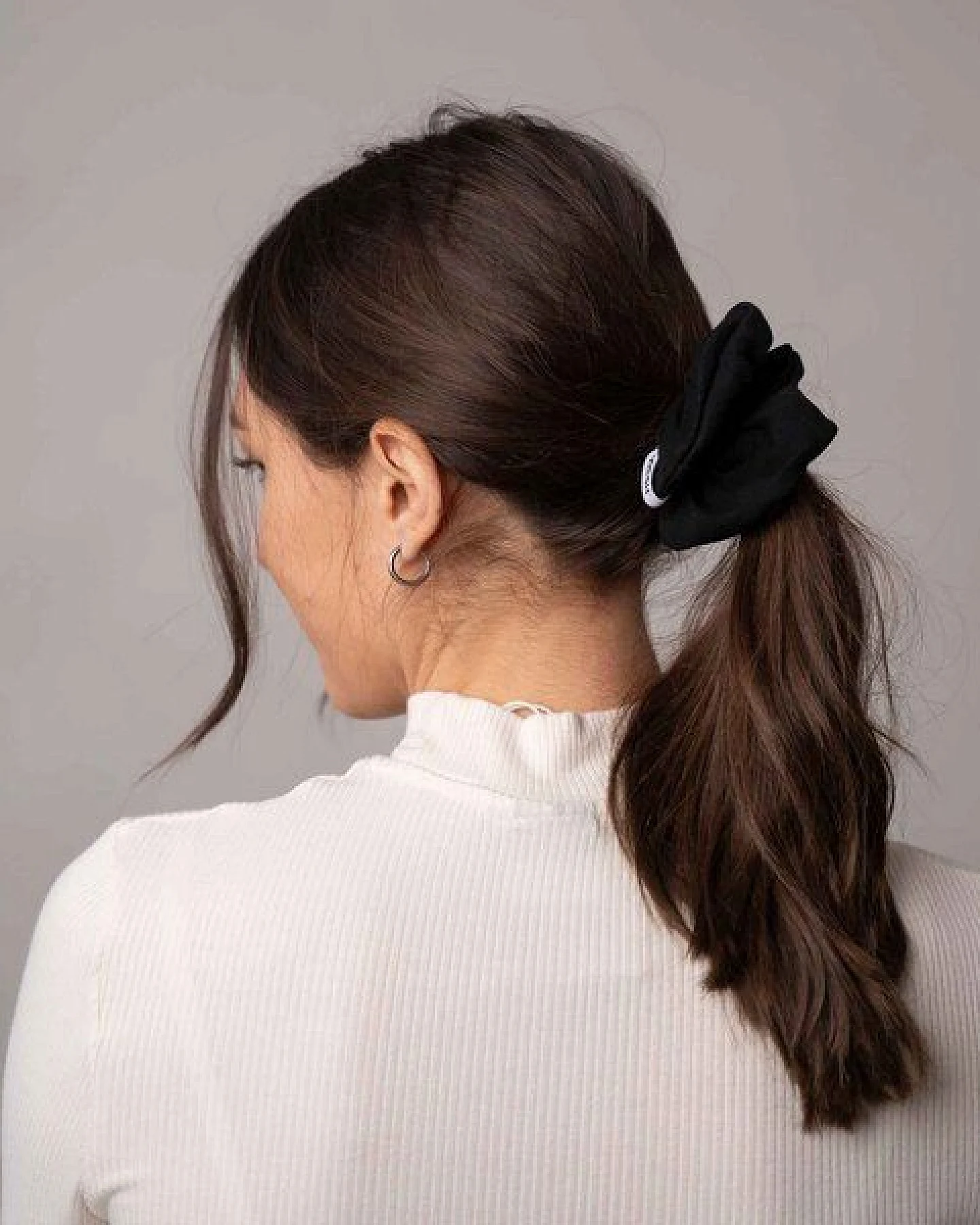 Vresh Clothing Ava - Scrunchie aus Biobaumwolle – Ansicht 2