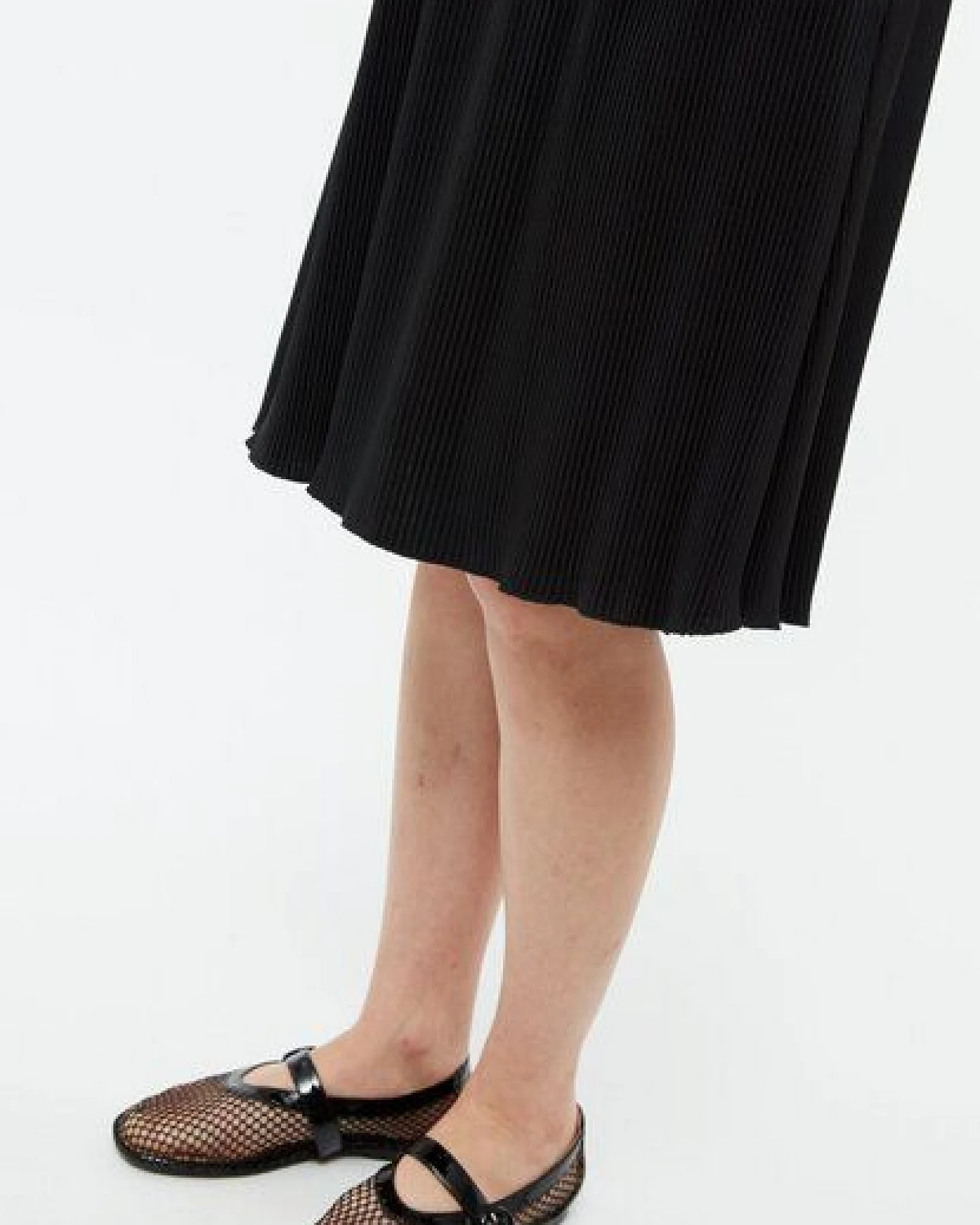 Givn Berlin Plisseerock GBLEONIE aus recyceltem Polyester - Black (Pleats) – Ansicht 3