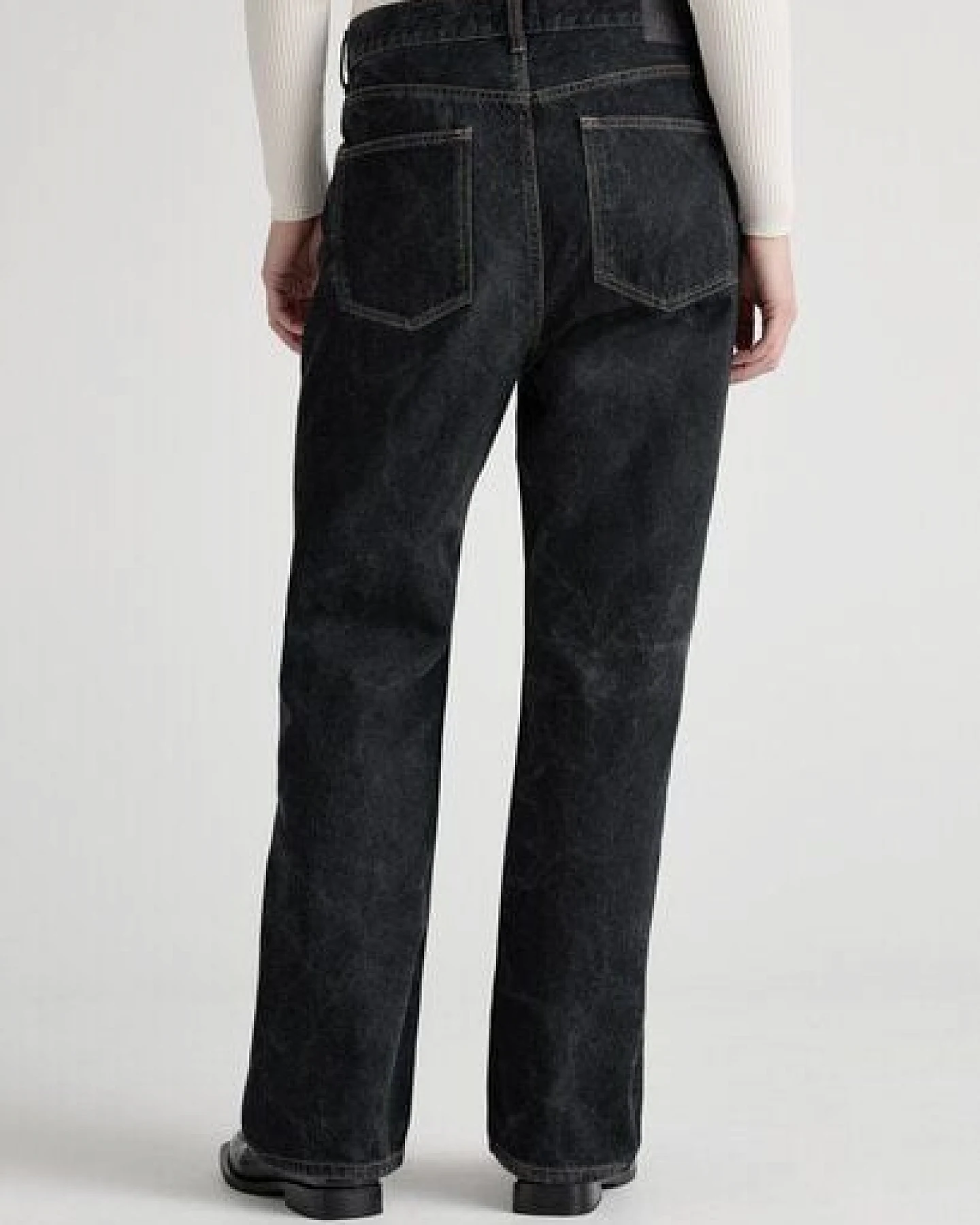 MUD Jeans Unisex Jeans "Emma Low Loose - Dry Black" – Ansicht 2