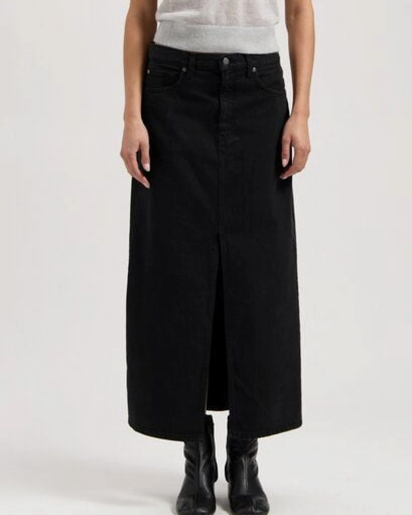 MUD Jeans Damen Rock "Lena Long Skirt - Nero Nero" – Ansicht 4