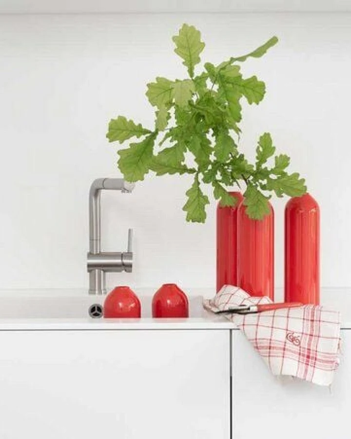 werkvoll by Lena Peter Nachhaltiger Kerzenhalter/Vase FIRE - rot - aus recycelten Feuerlöschern