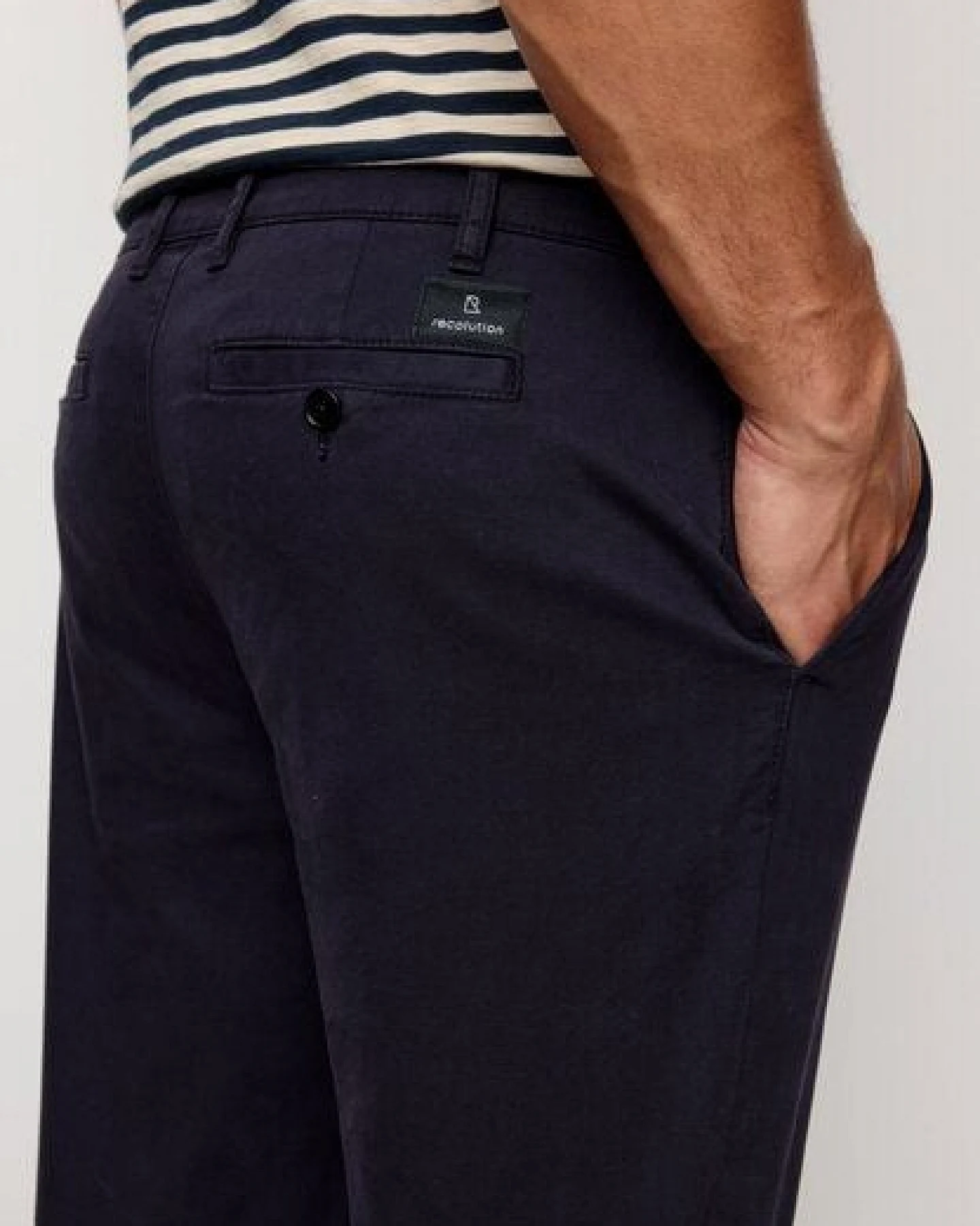 Herren Chino aus Bio-Baumwoll Mix - KELP - recolution – Ansicht 4