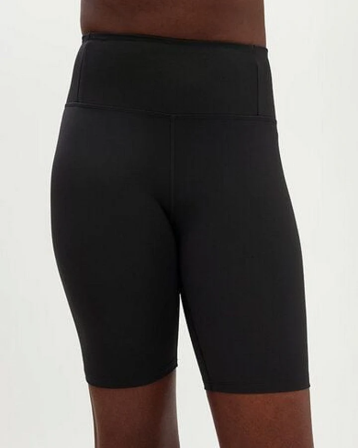Girlfriend Collective Damen Bike Shorts Schwarz mit hohem Bund „Float" recycelt