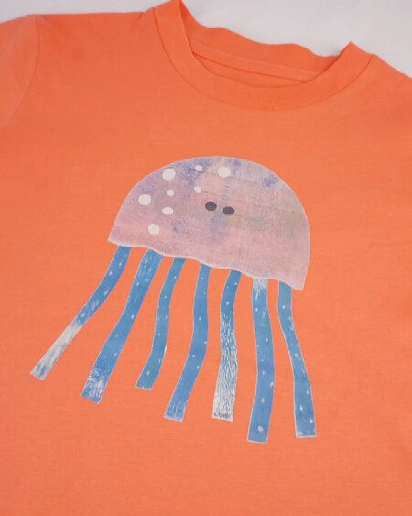 MELAdi Kinder Shirt aus Biobaumwolle - Qualle auf Orange – Ansicht 4